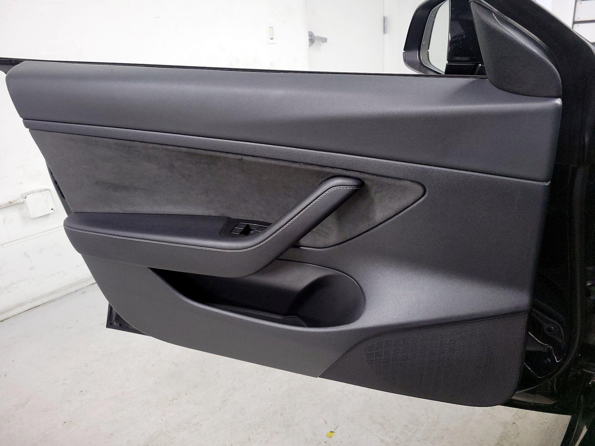 Thumbnail: 2021 Tesla Model 3 - 12