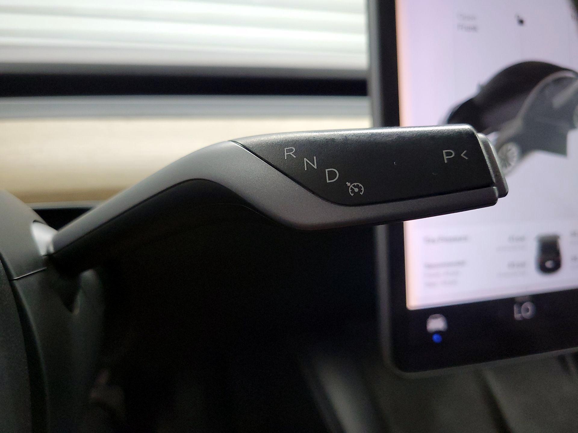 Thumbnail: 2021 Tesla Model 3 - 17