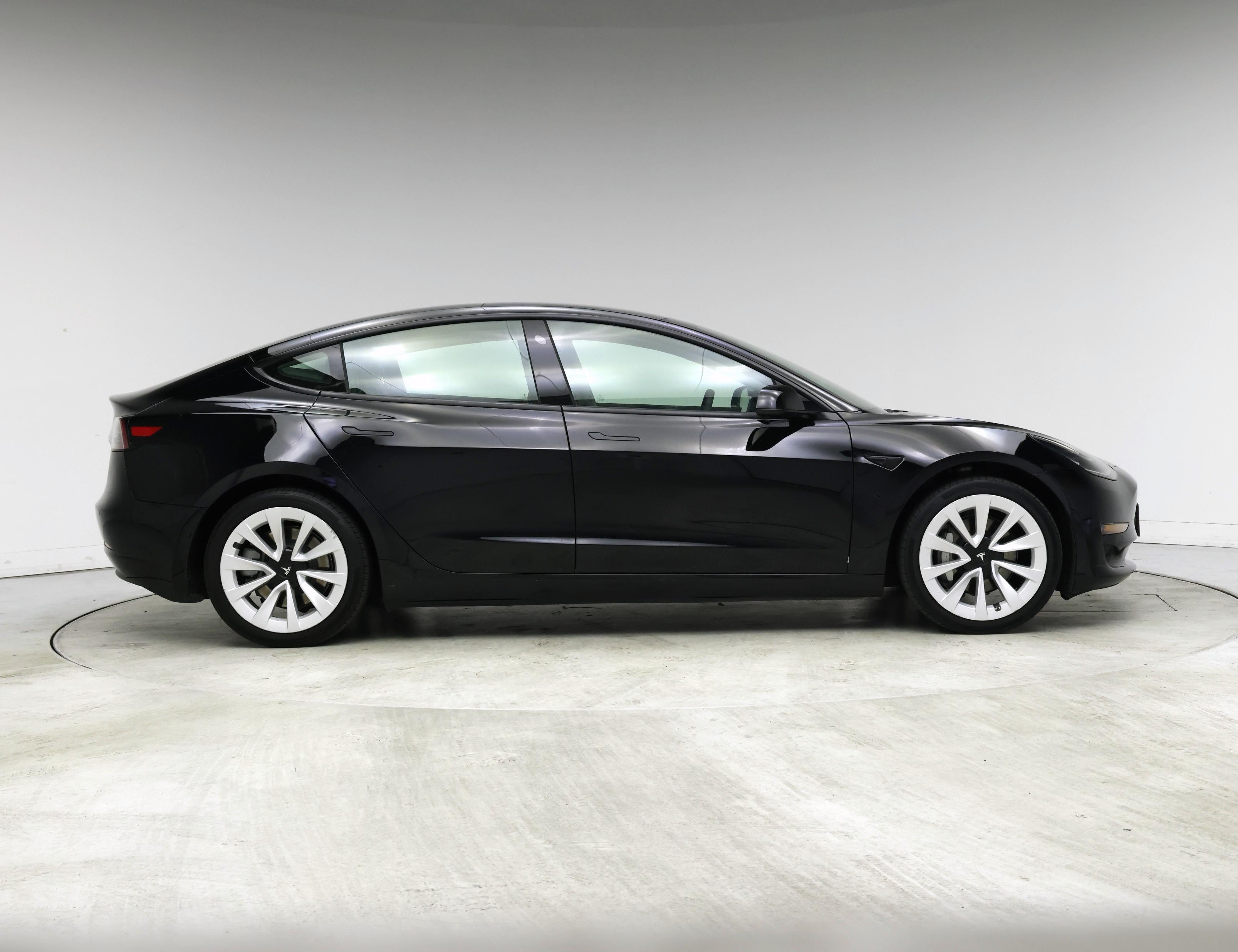 Thumbnail: 2021 Tesla Model 3 - 7
