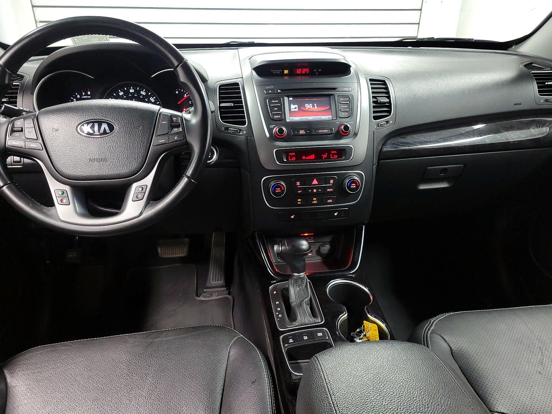Thumbnail: 2014 Kia Sorento - 9