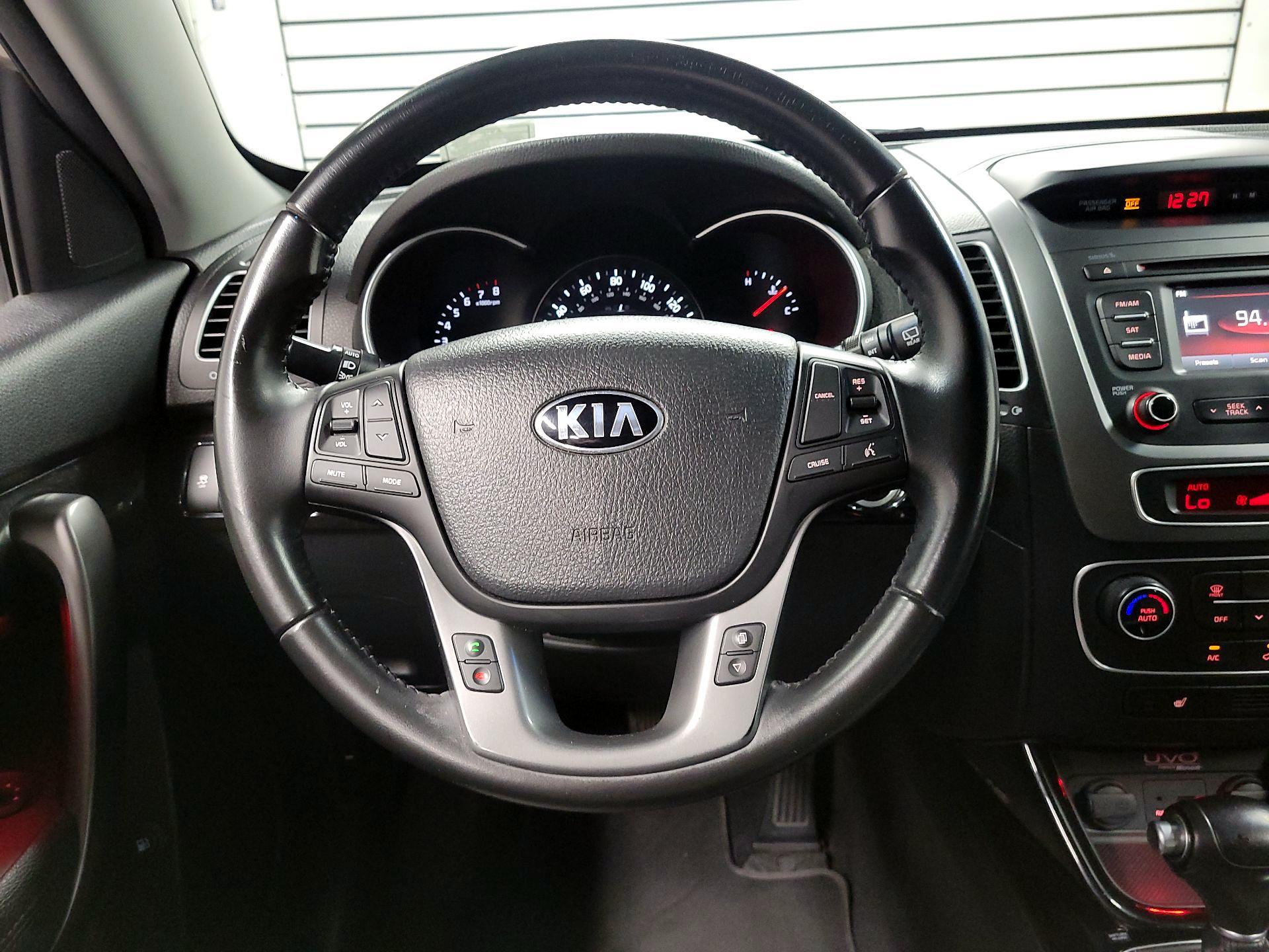 Thumbnail: 2014 Kia Sorento - 10