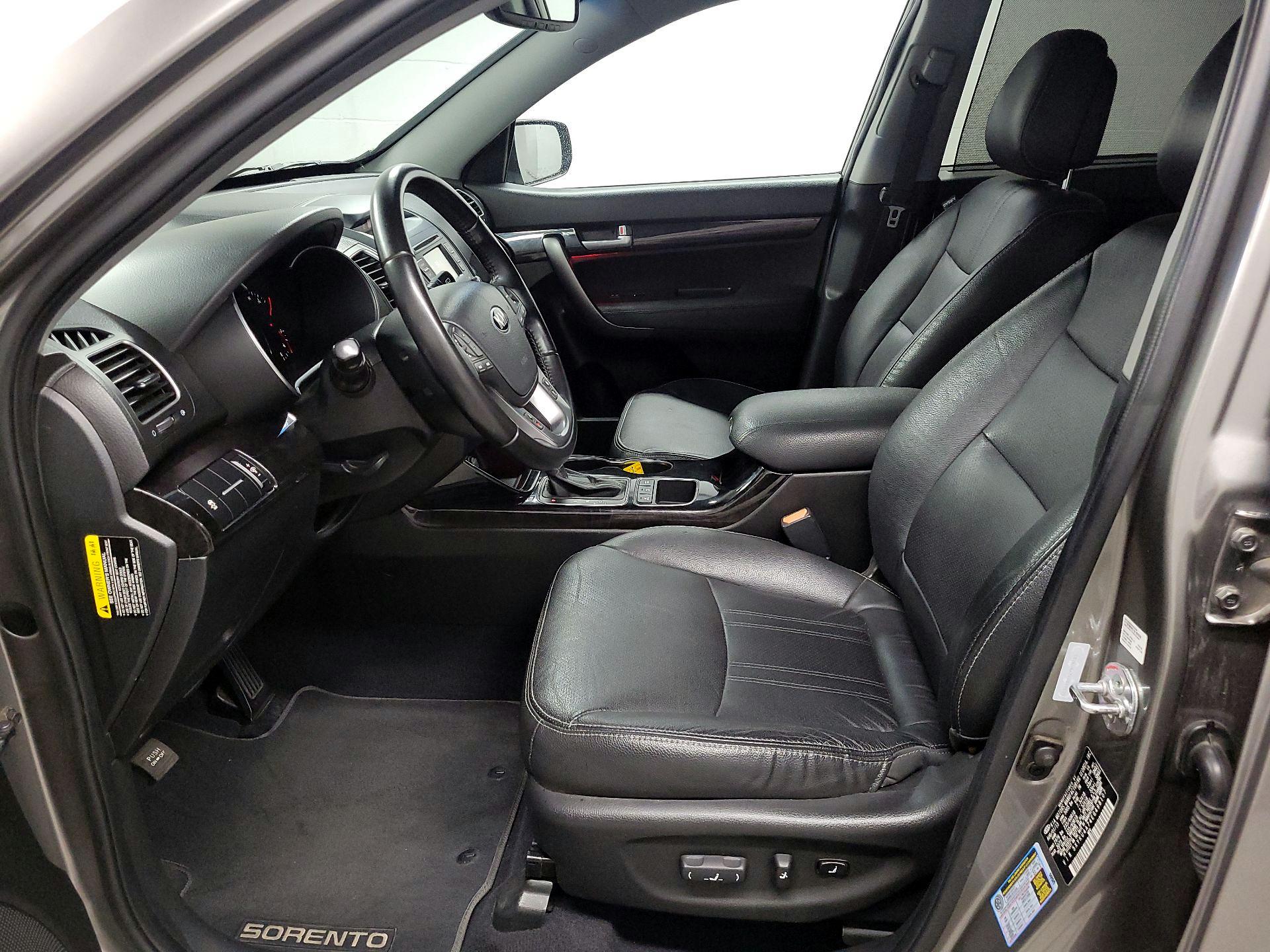 Thumbnail: 2014 Kia Sorento - 11