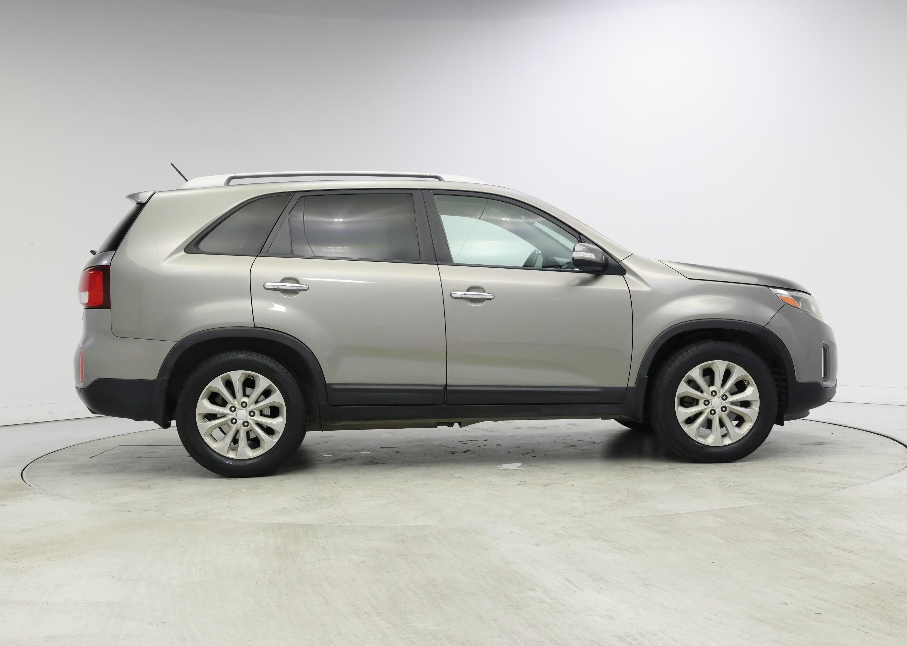 Thumbnail: 2014 Kia Sorento - 7