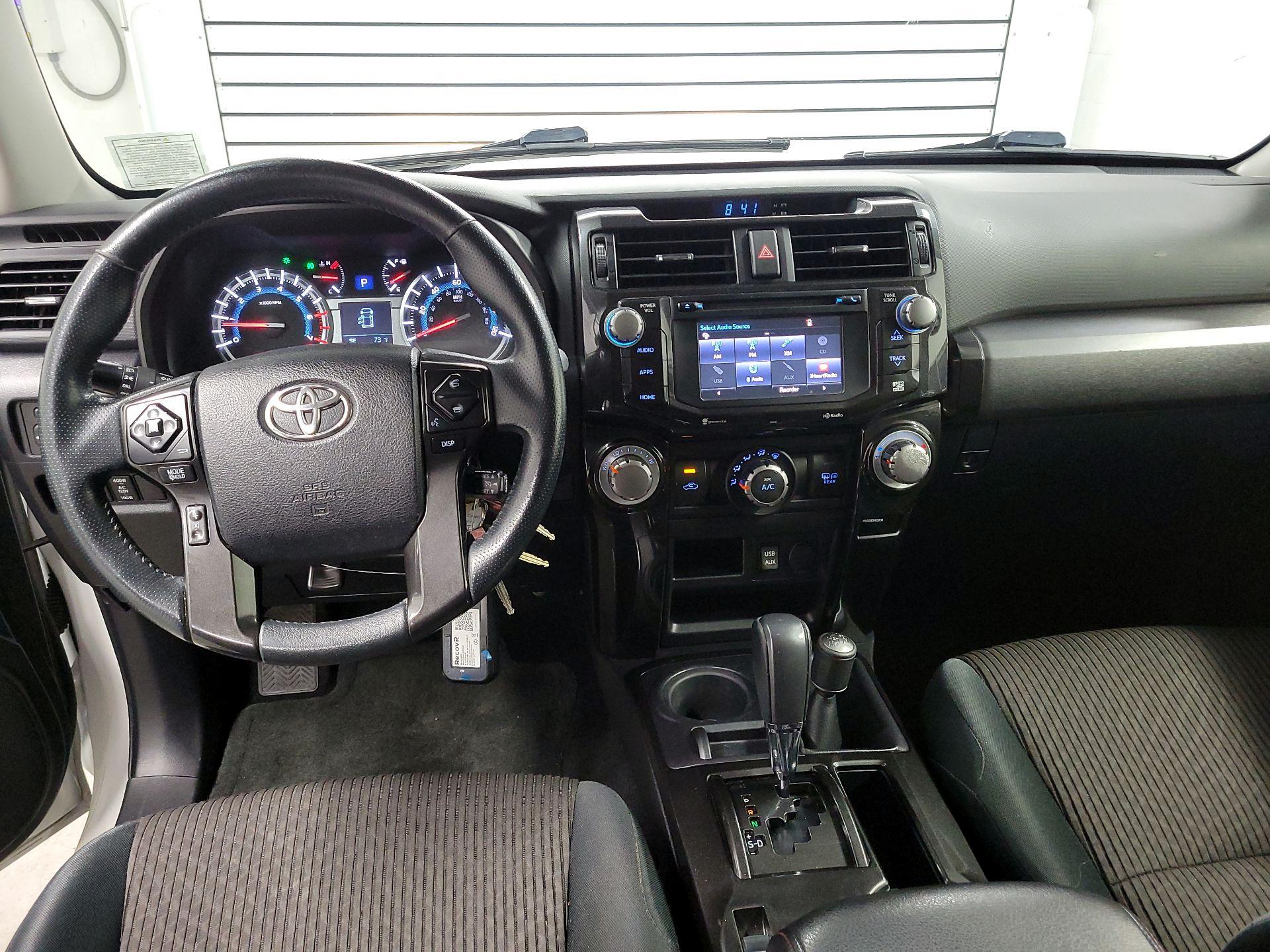 Thumbnail: 2016 Toyota 4Runner - 9