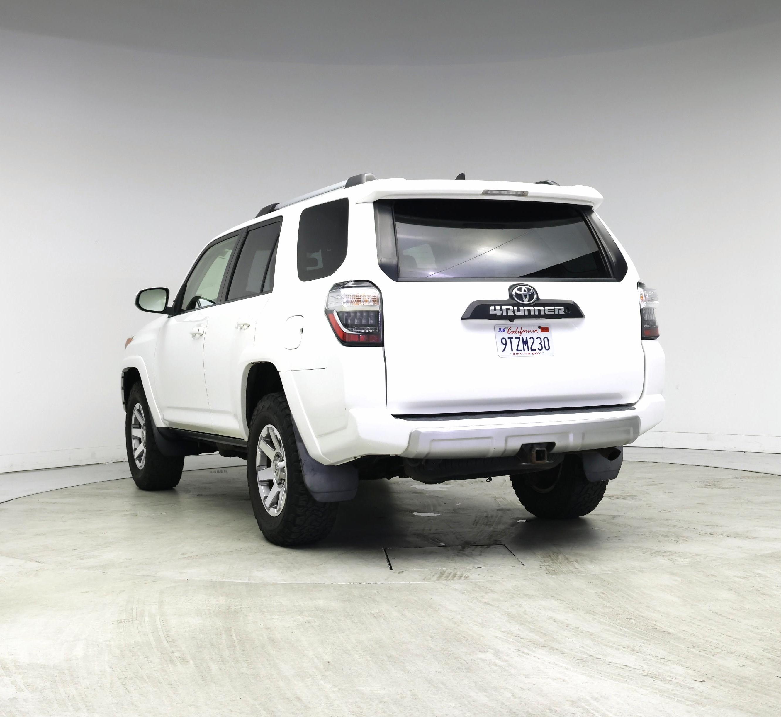 Thumbnail: 2016 Toyota 4Runner - 2