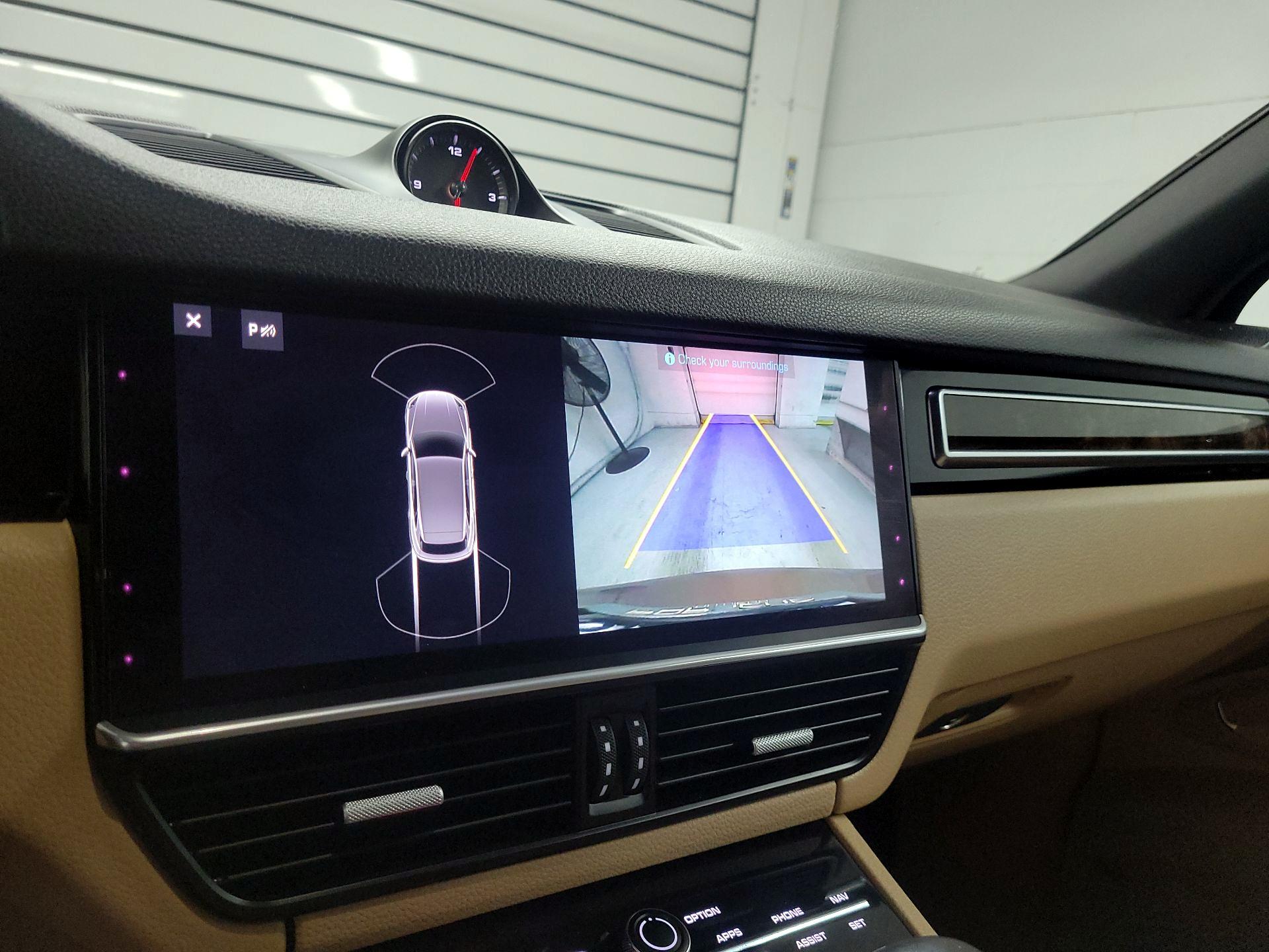 Thumbnail: 2019 Porsche Cayenne - 14