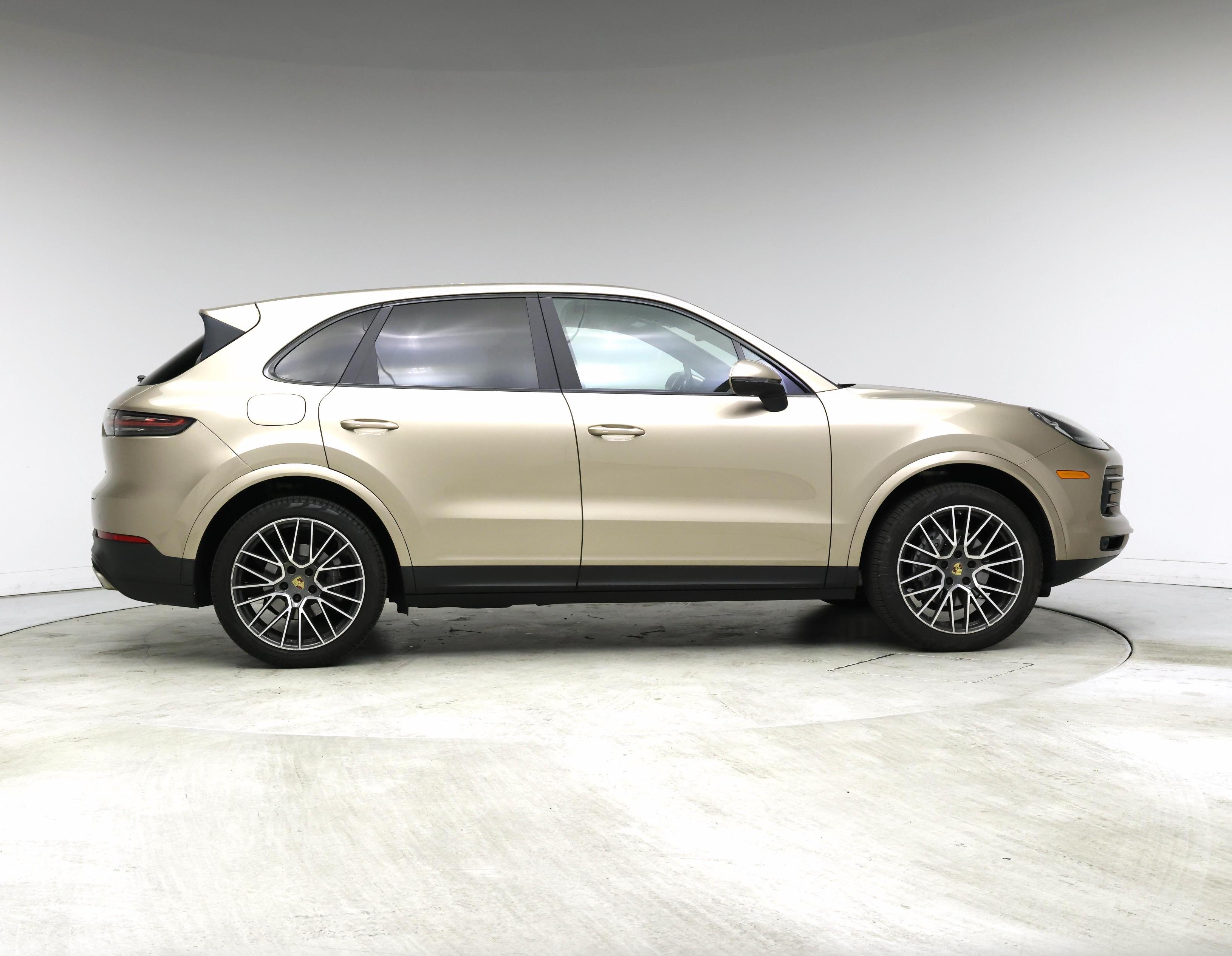Thumbnail: 2019 Porsche Cayenne - 7