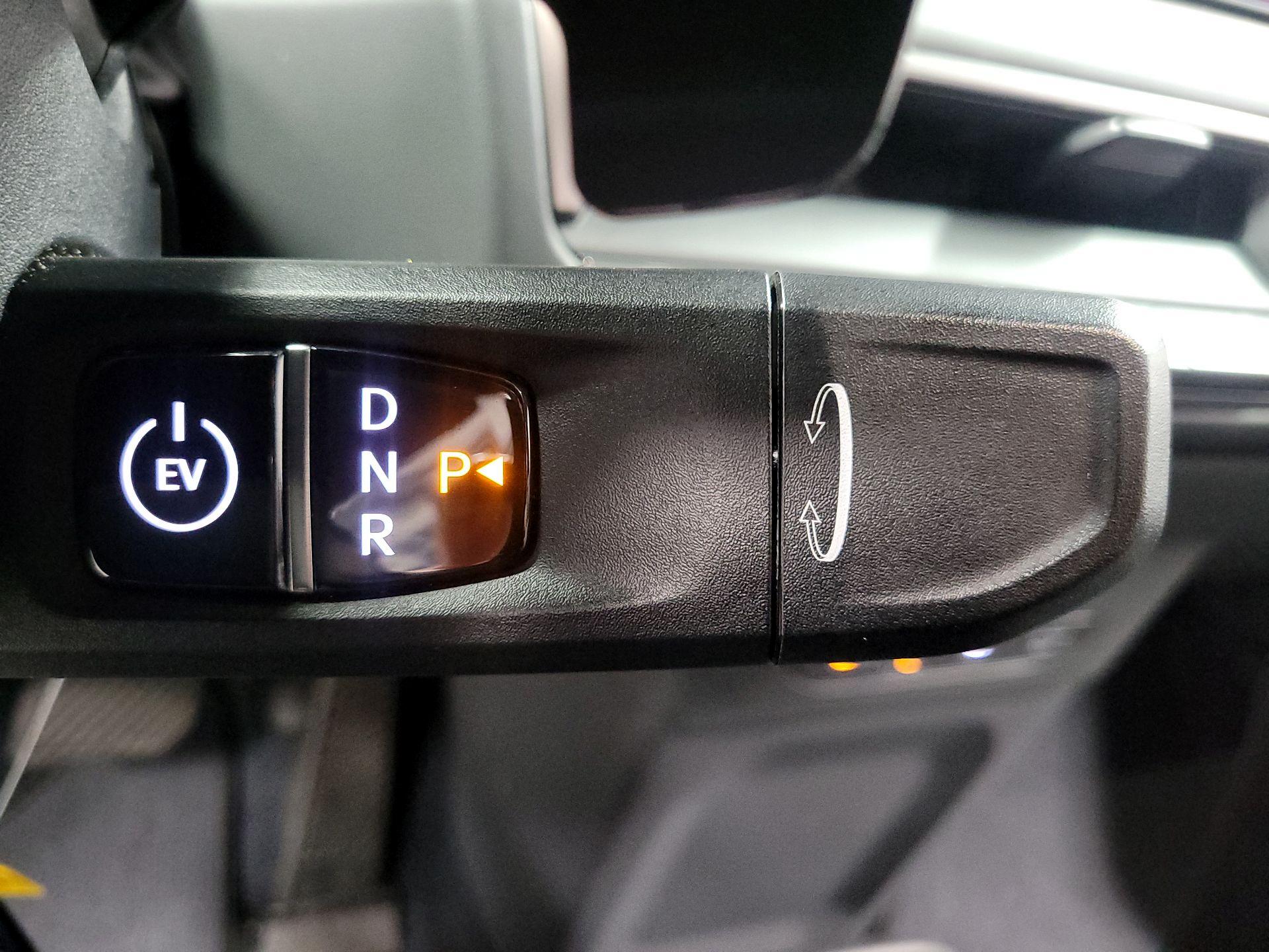 Thumbnail: 2024 Kia EV9 - 16