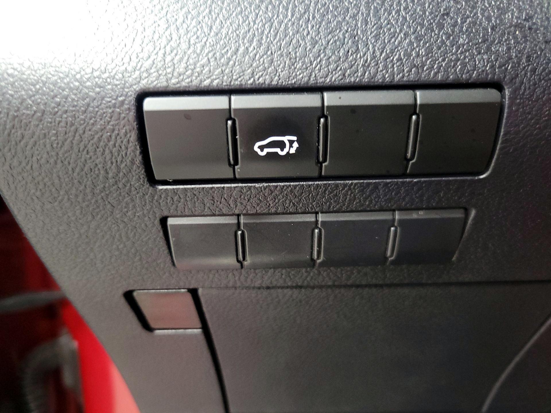 Thumbnail: 2016 Lexus RX - 13