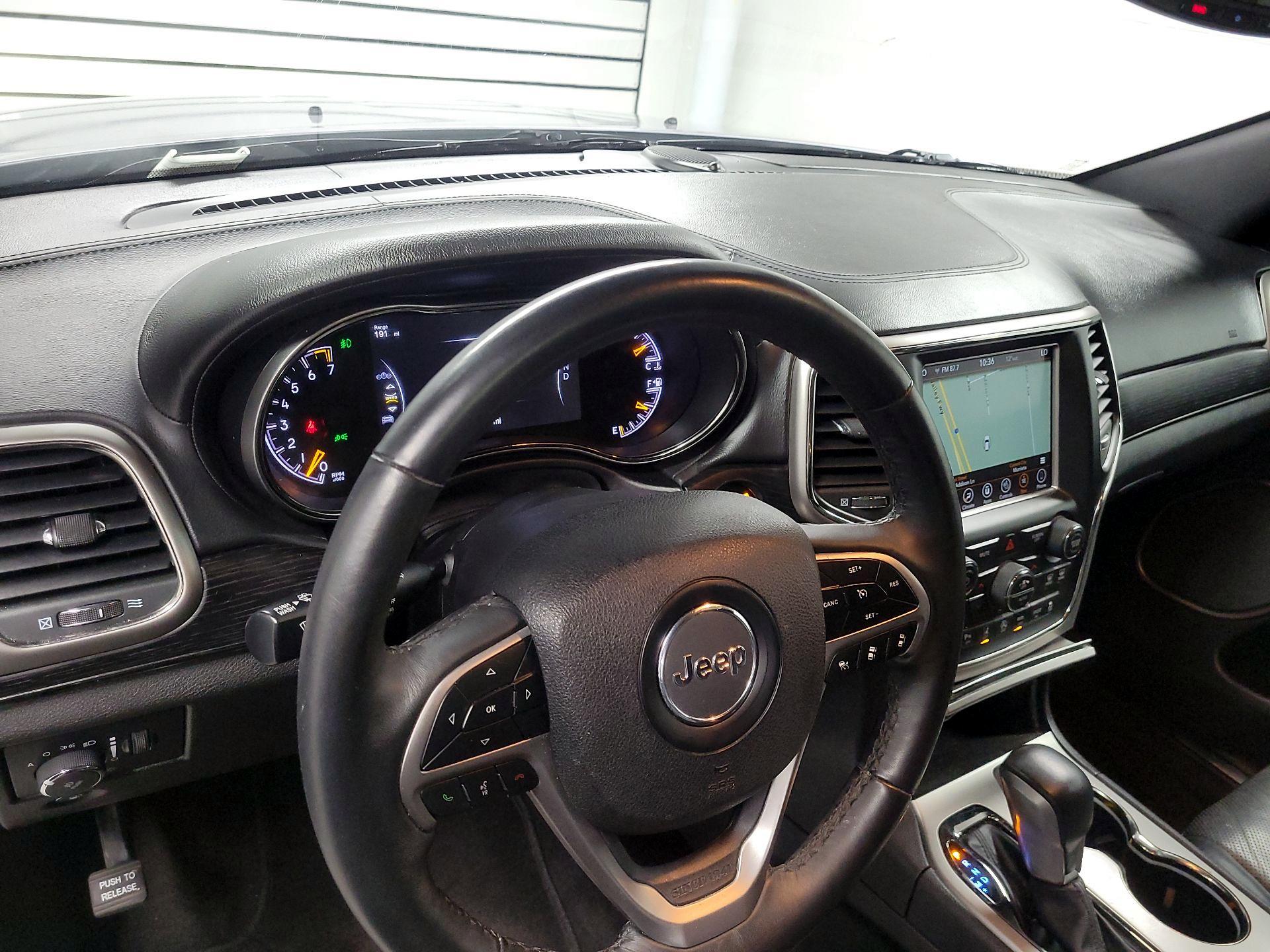 Thumbnail: 2018 Jeep Grand Cherokee - 9