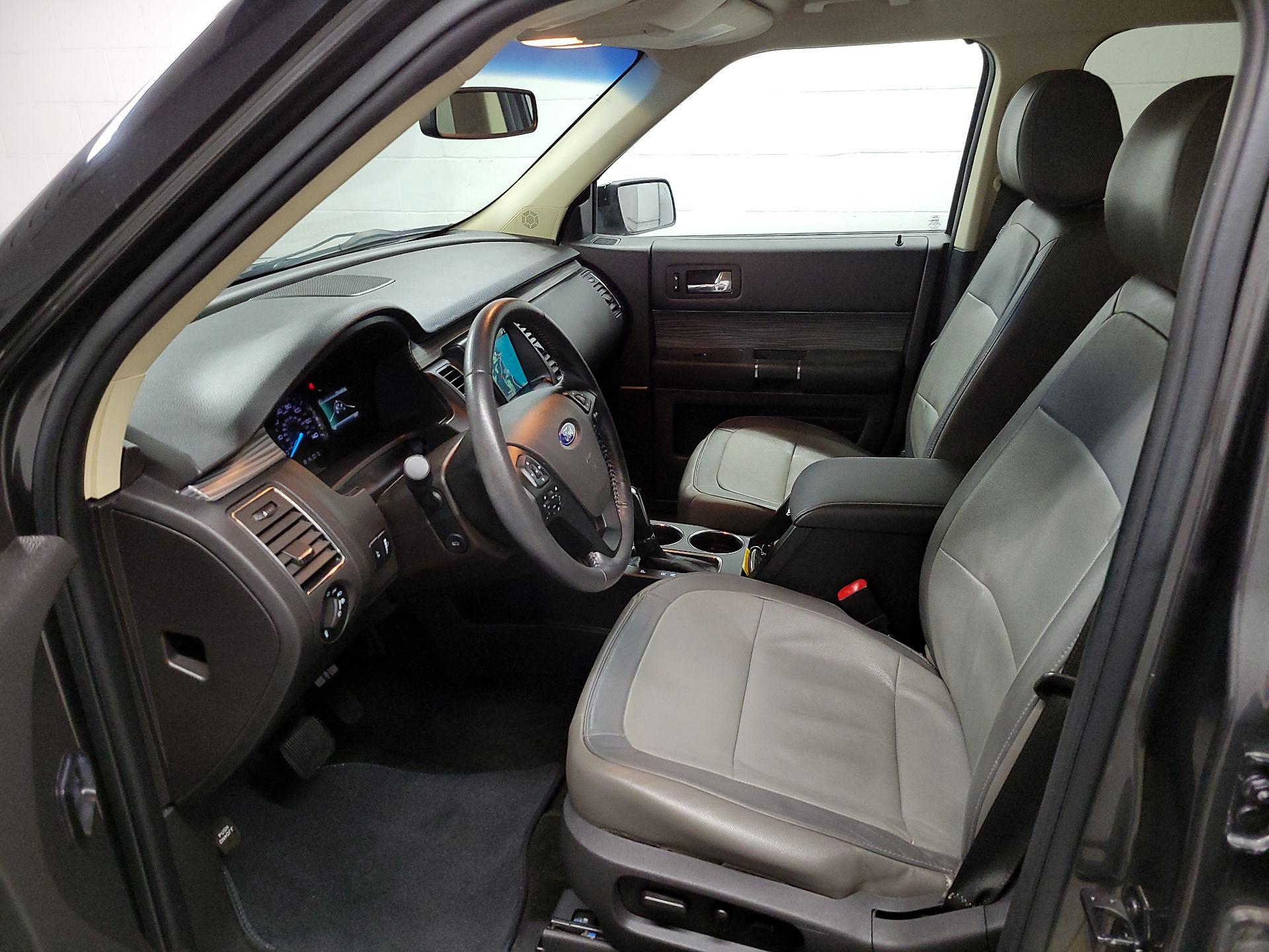 Thumbnail: 2018 Ford Flex - 11