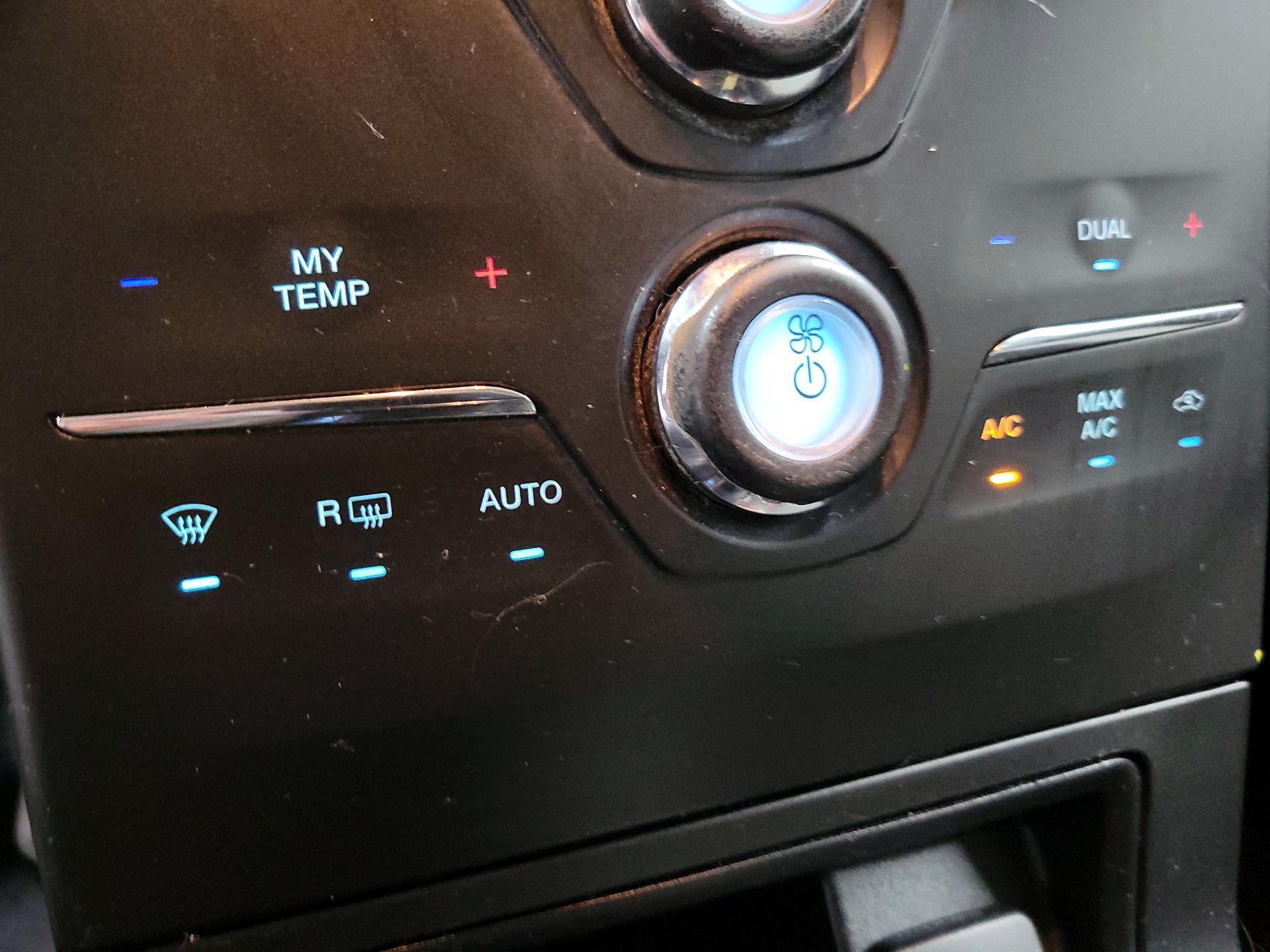 Thumbnail: 2018 Ford Flex - 17