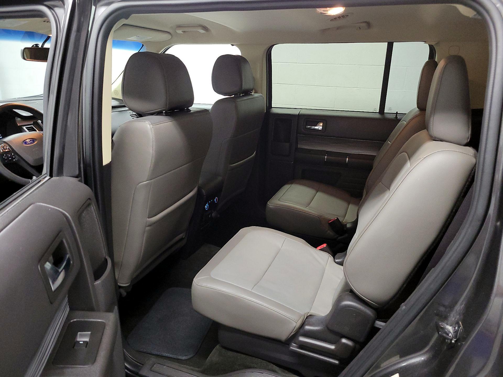 Thumbnail: 2018 Ford Flex - 20