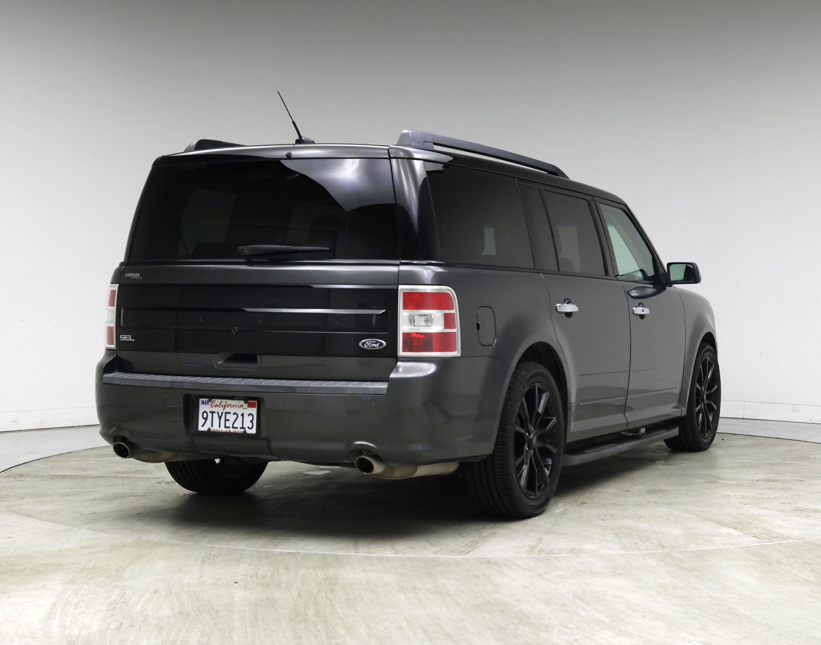Thumbnail: 2018 Ford Flex - 8