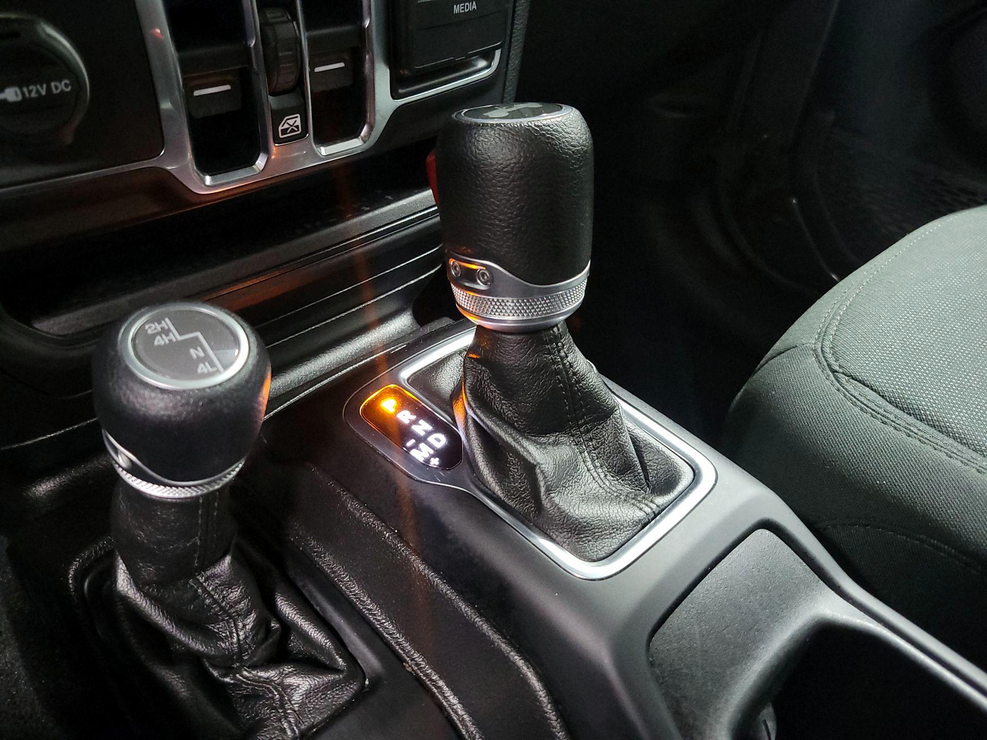 Thumbnail: 2020 Jeep Wrangler - 17