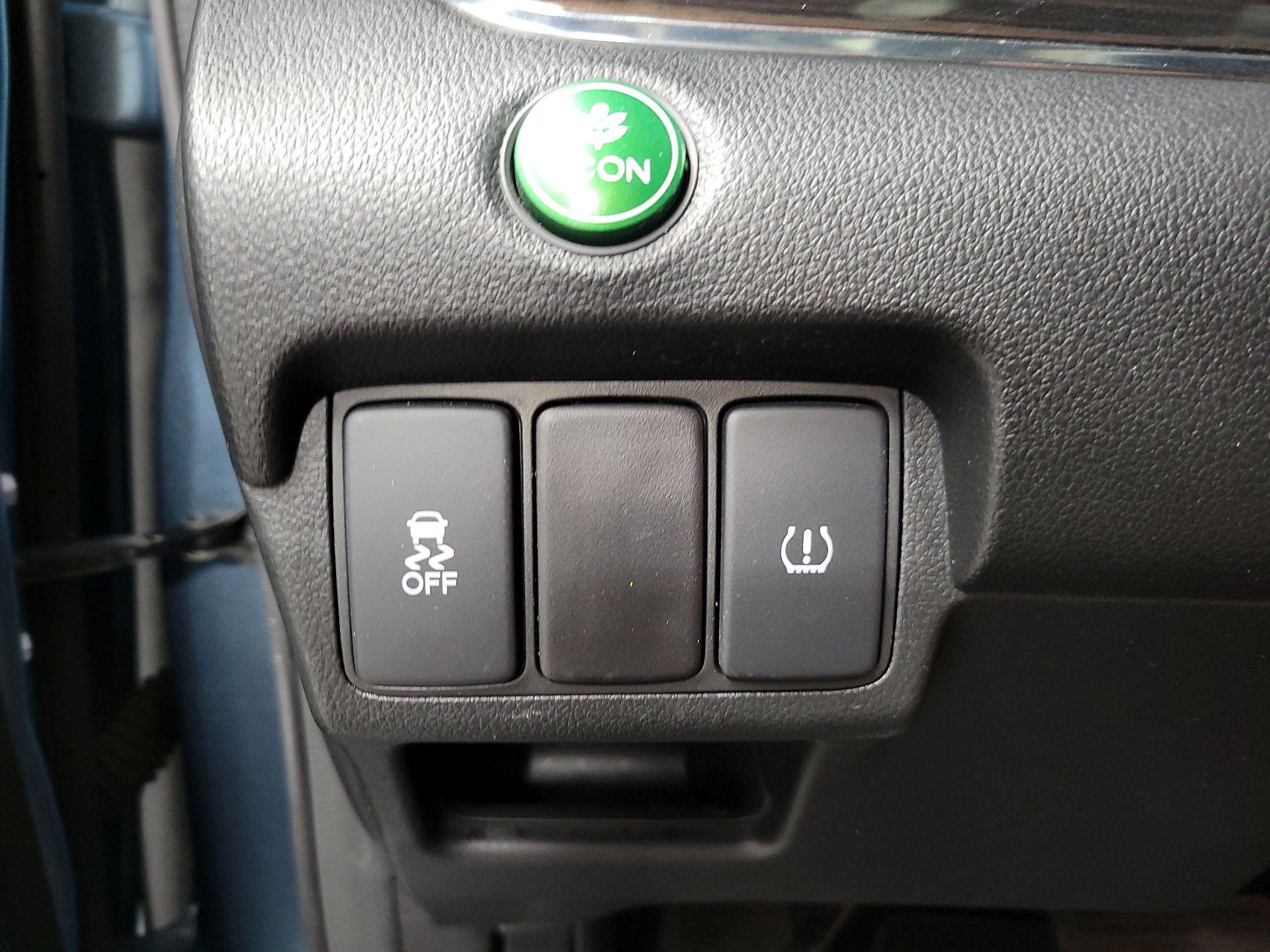Thumbnail: 2016 Honda CR-V - 13
