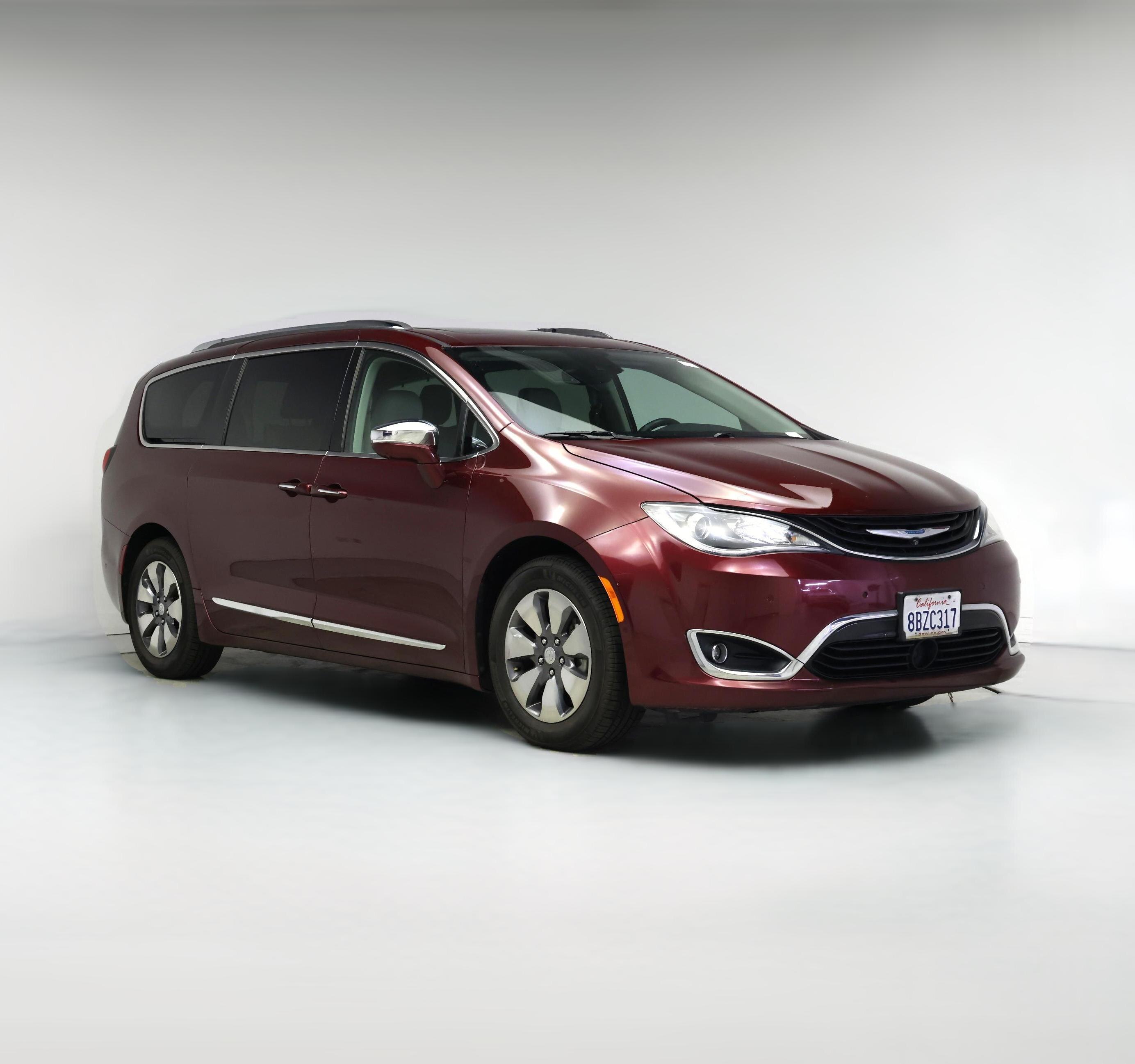 Thumbnail: 2018 Chrysler Pacifica - 1