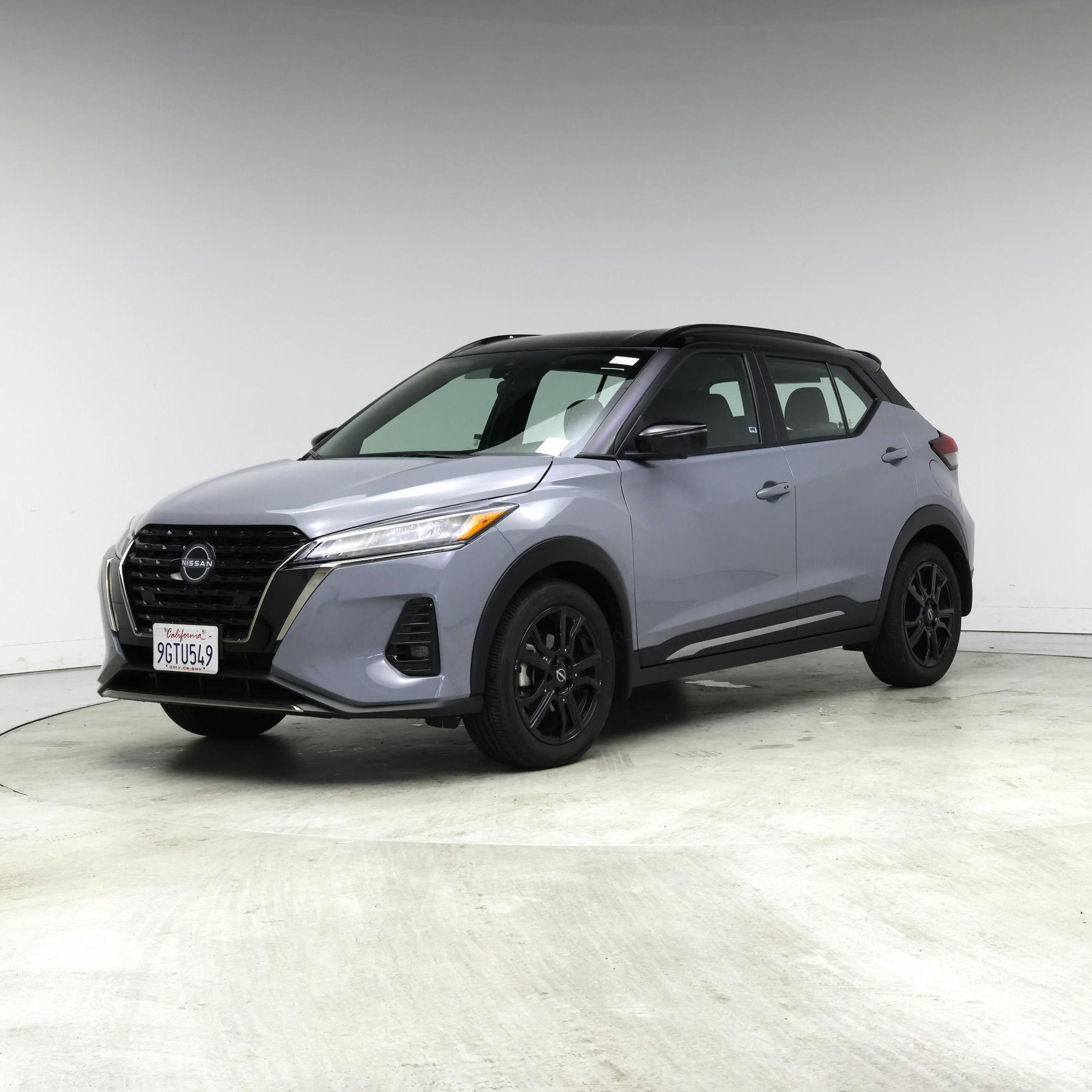 Thumbnail: 2023 Nissan Kicks - 4