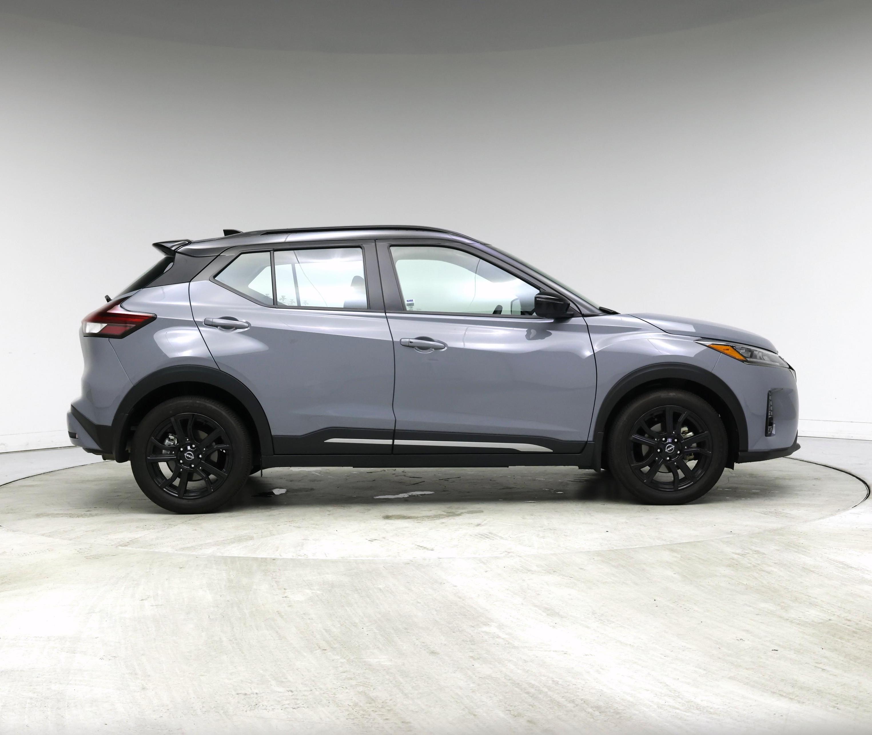 Thumbnail: 2023 Nissan Kicks - 7
