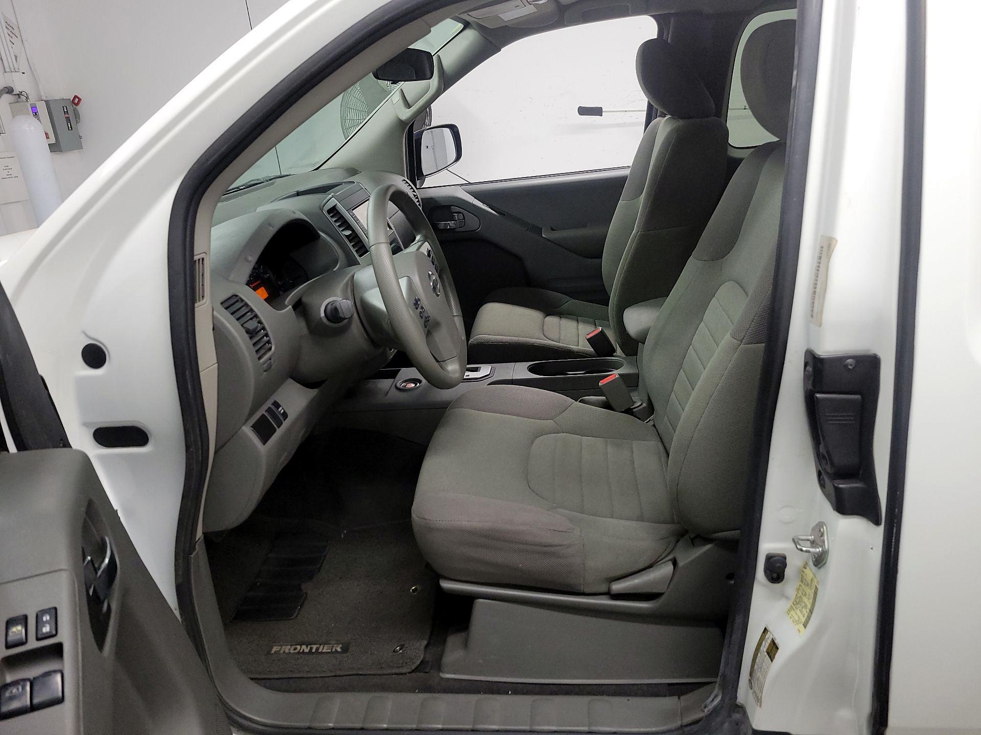 Thumbnail: 2020 Nissan Frontier - 11