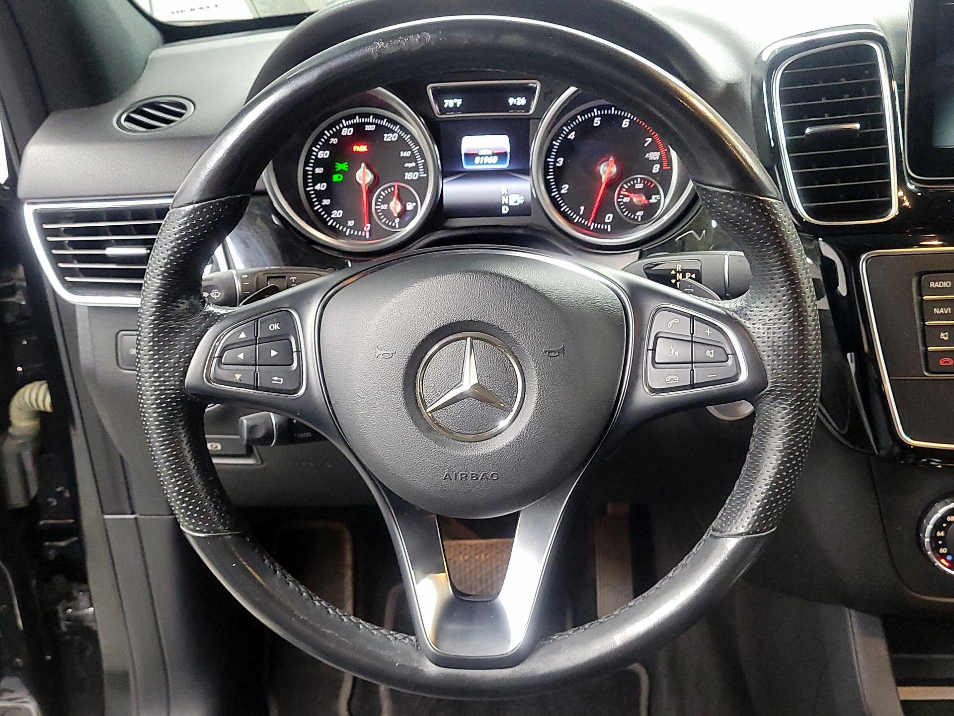 Thumbnail: 2016 Mercedes-Benz GLE - 10