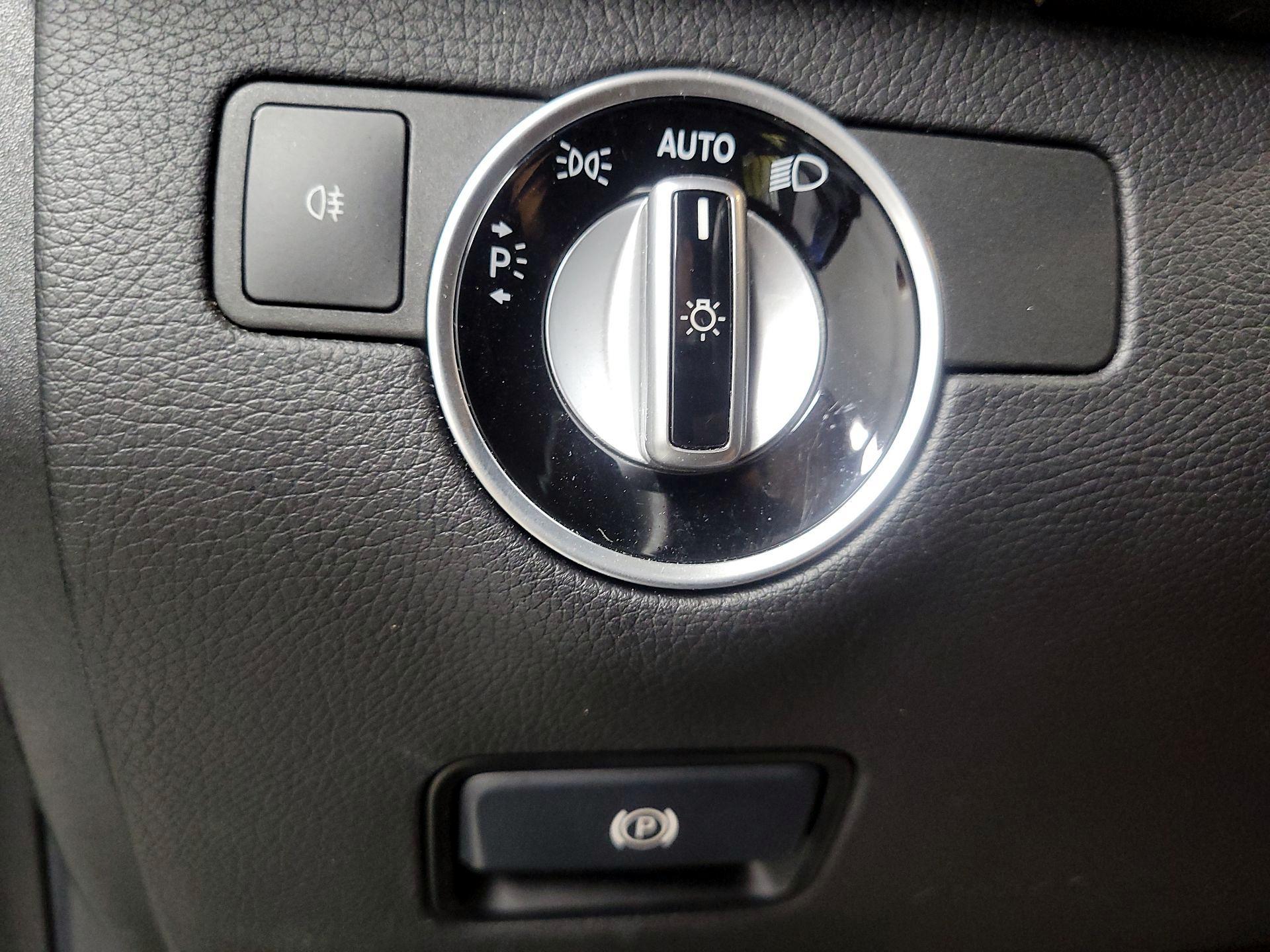 Thumbnail: 2016 Mercedes-Benz GLE - 13