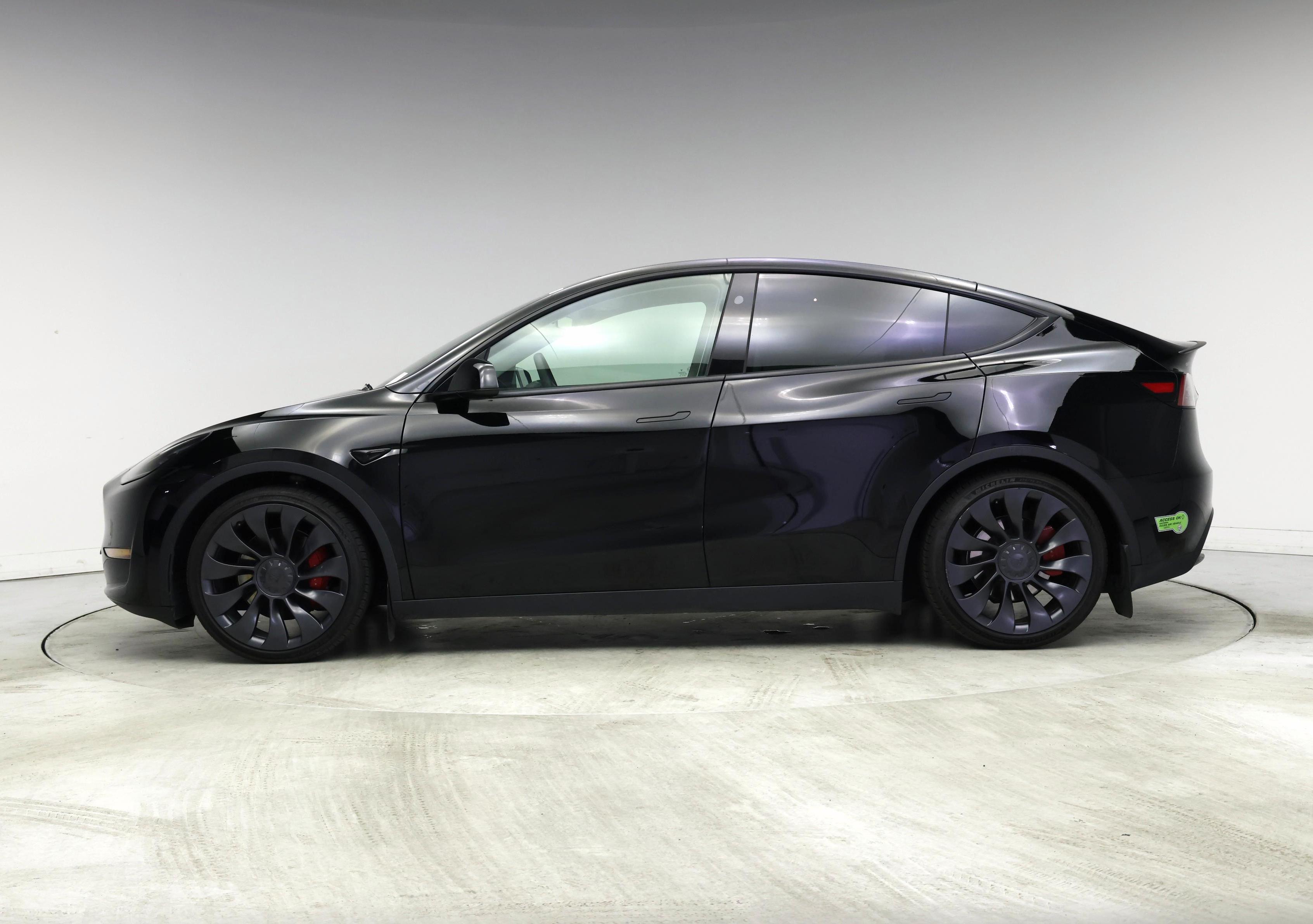 Thumbnail: 2023 Tesla Model Y - 3