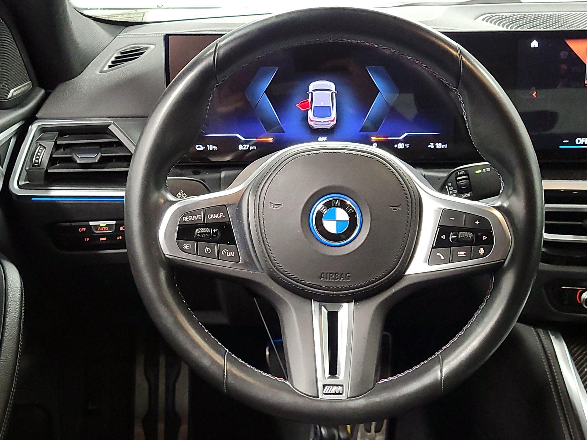 Thumbnail: 2023 BMW i4 - 10