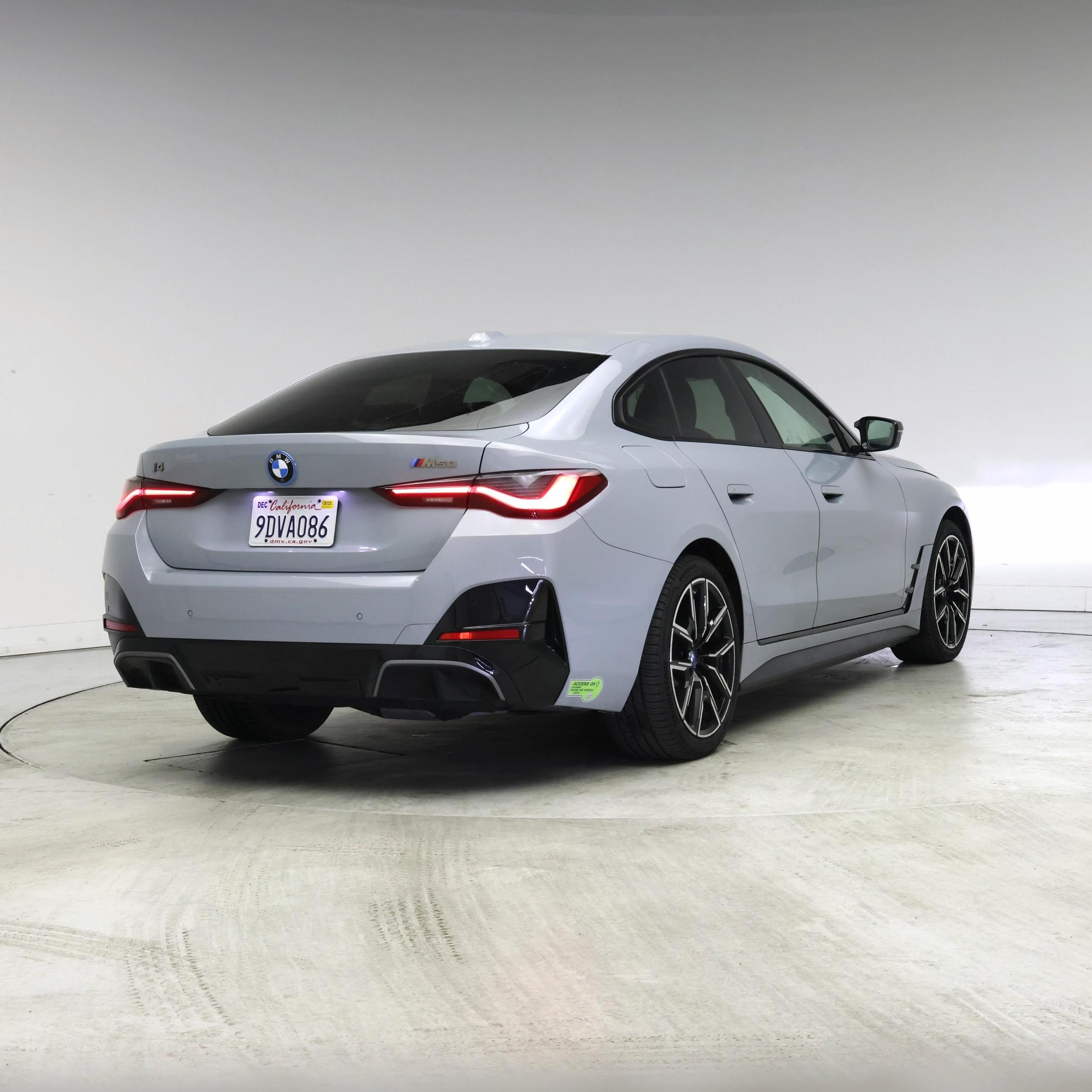 Thumbnail: 2023 BMW i4 - 8