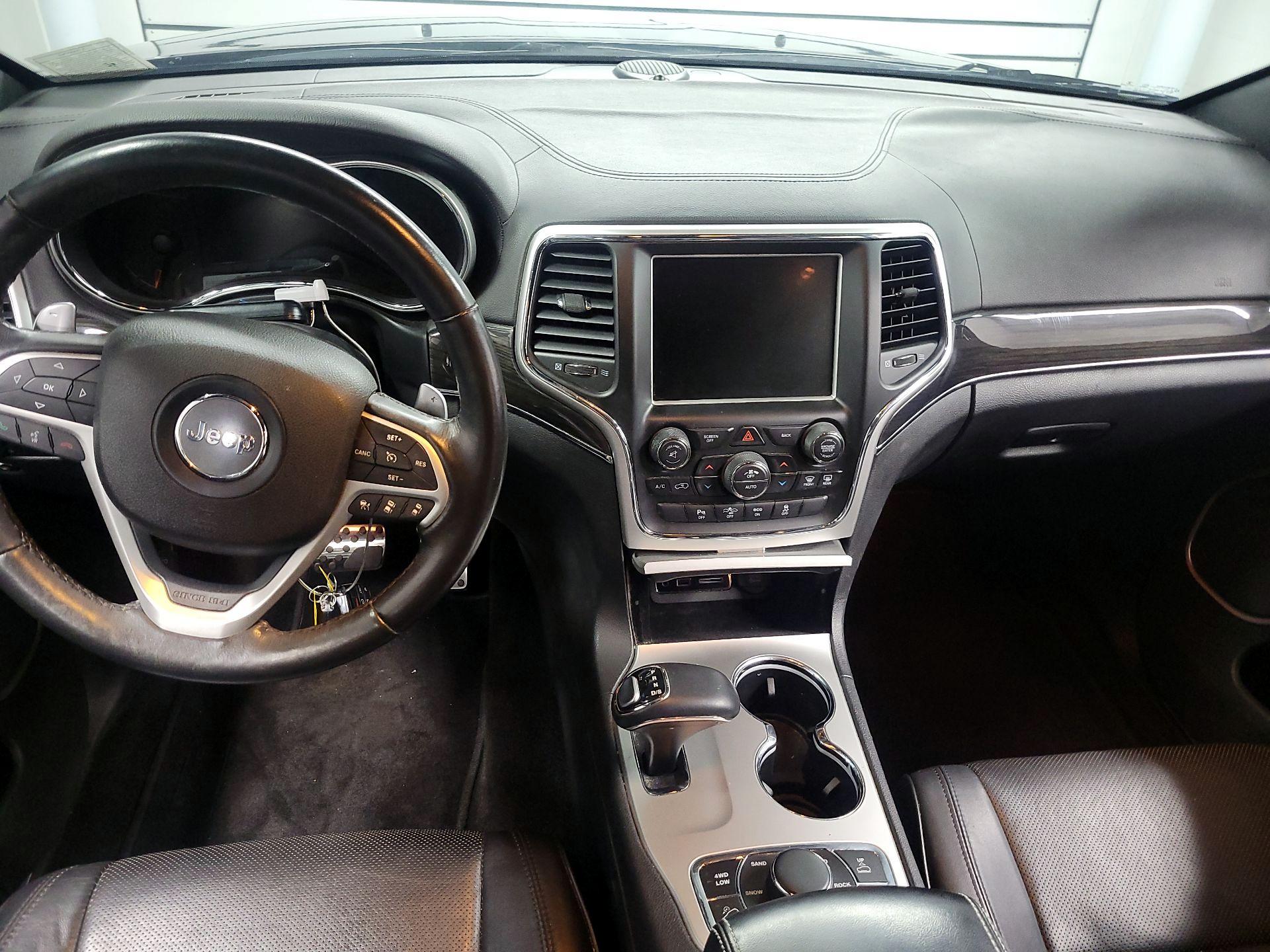 Thumbnail: 2015 Jeep Grand Cherokee - 9