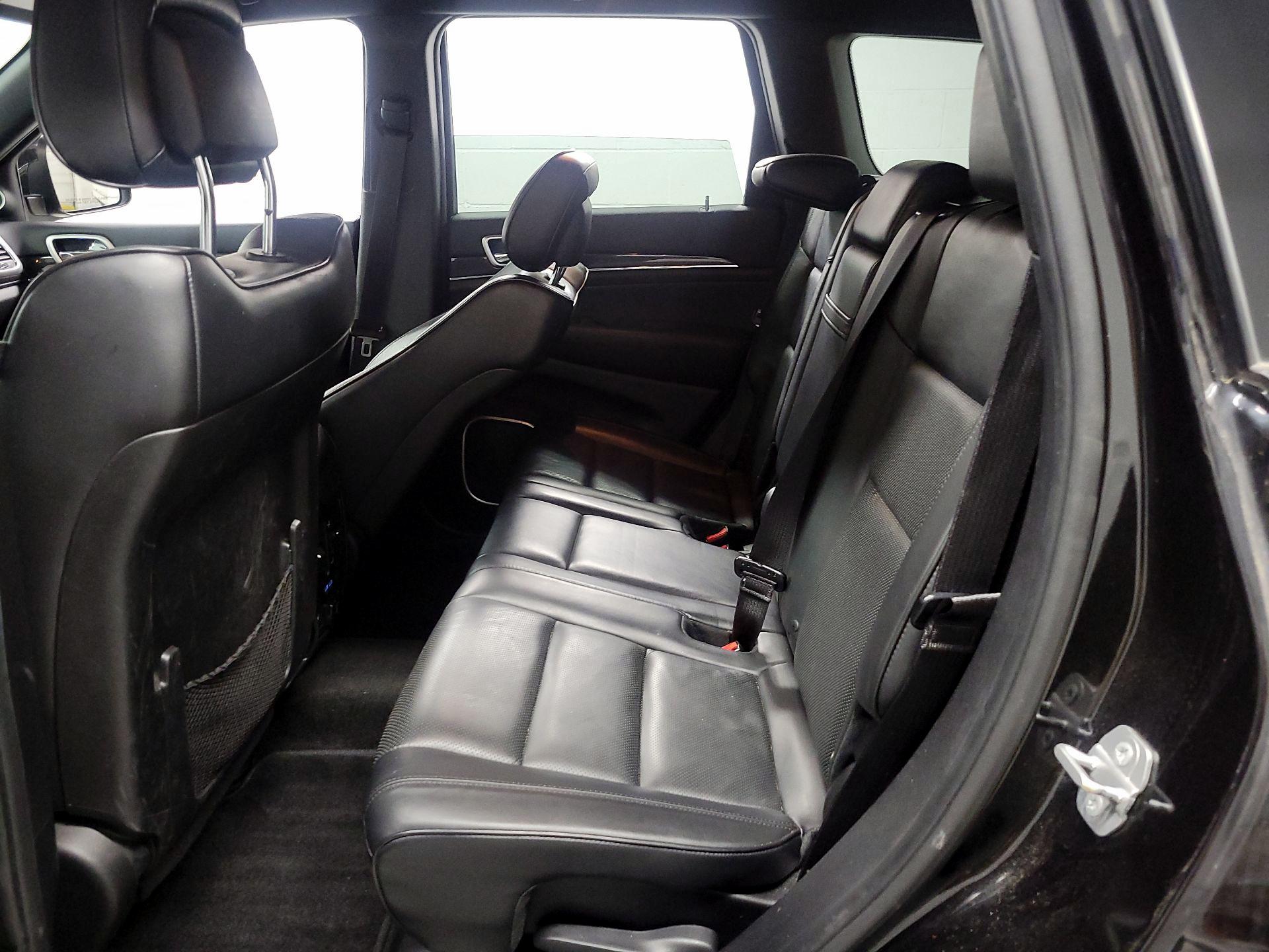 Thumbnail: 2015 Jeep Grand Cherokee - 18