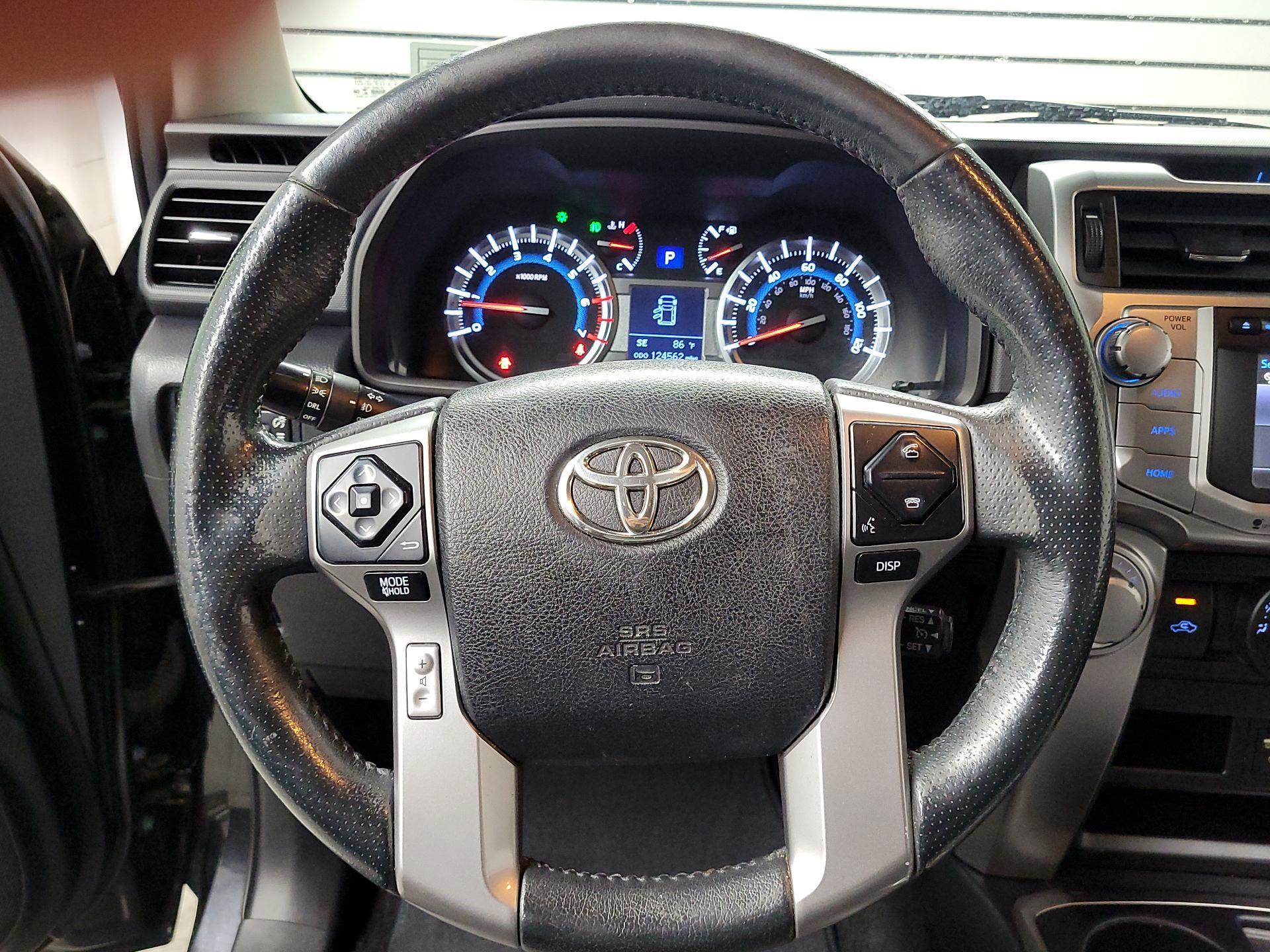 Thumbnail: 2018 Toyota 4Runner - 10