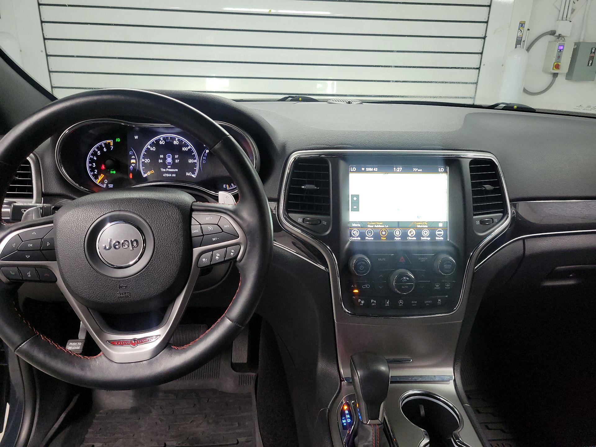 Thumbnail: 2018 Jeep Grand Cherokee - 9
