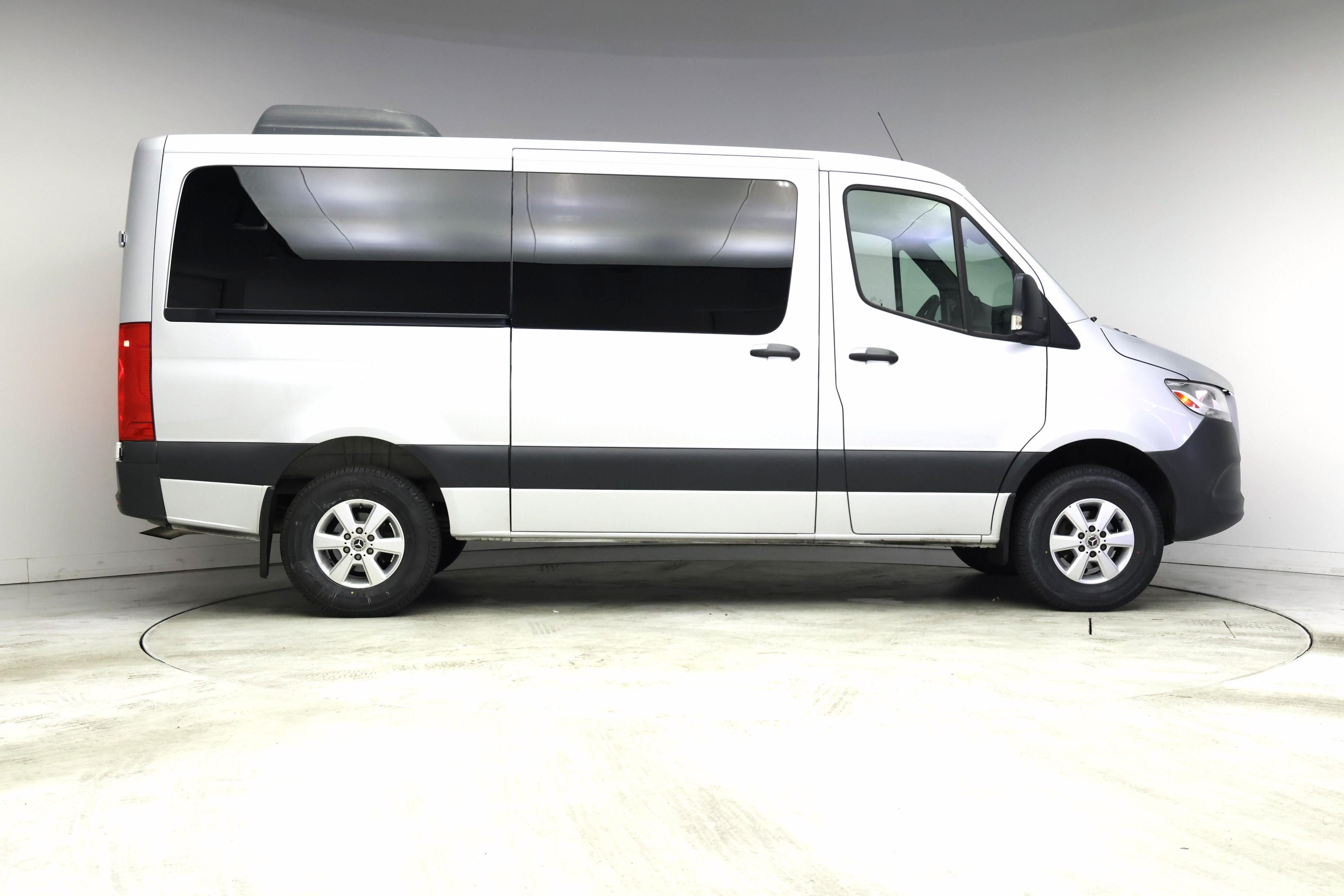 Thumbnail: 2020 Mercedes-Benz Sprinter - 7