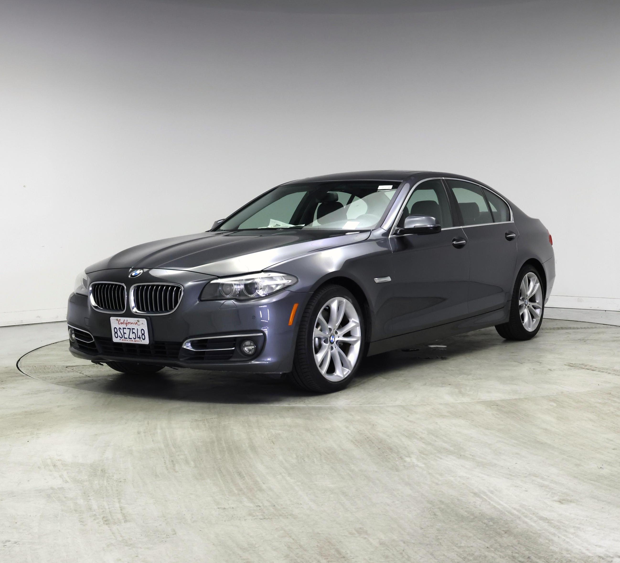 Thumbnail: 2016 BMW 5 Series - 4