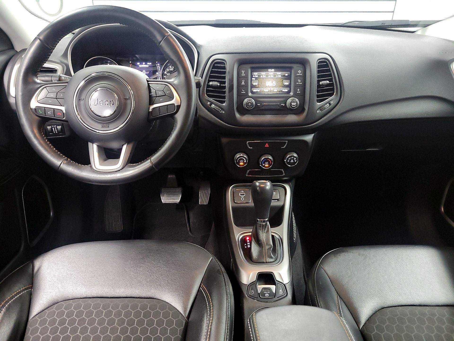 Thumbnail: 2018 Jeep Compass - 9