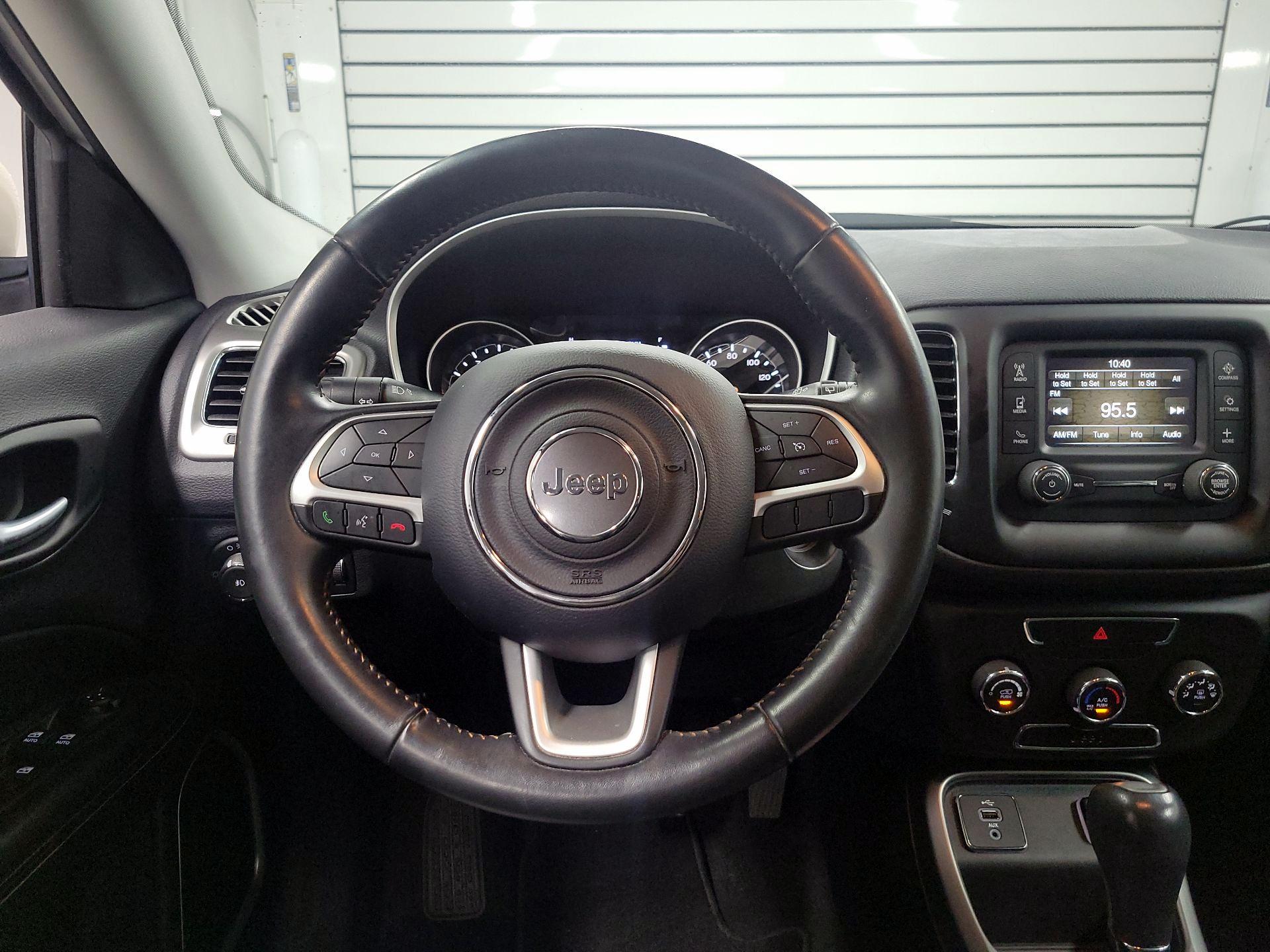 Thumbnail: 2018 Jeep Compass - 10
