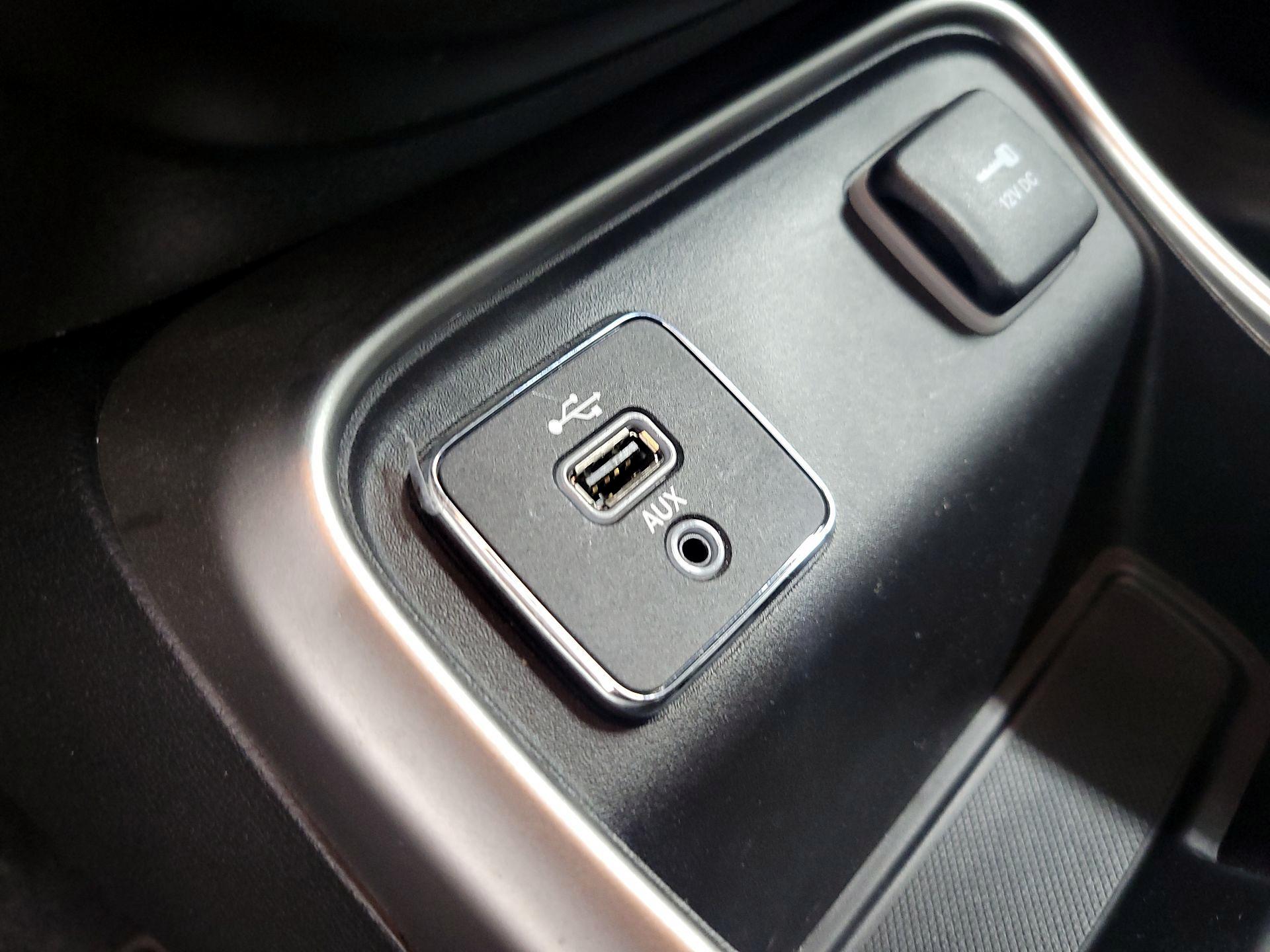 Thumbnail: 2018 Jeep Compass - 18