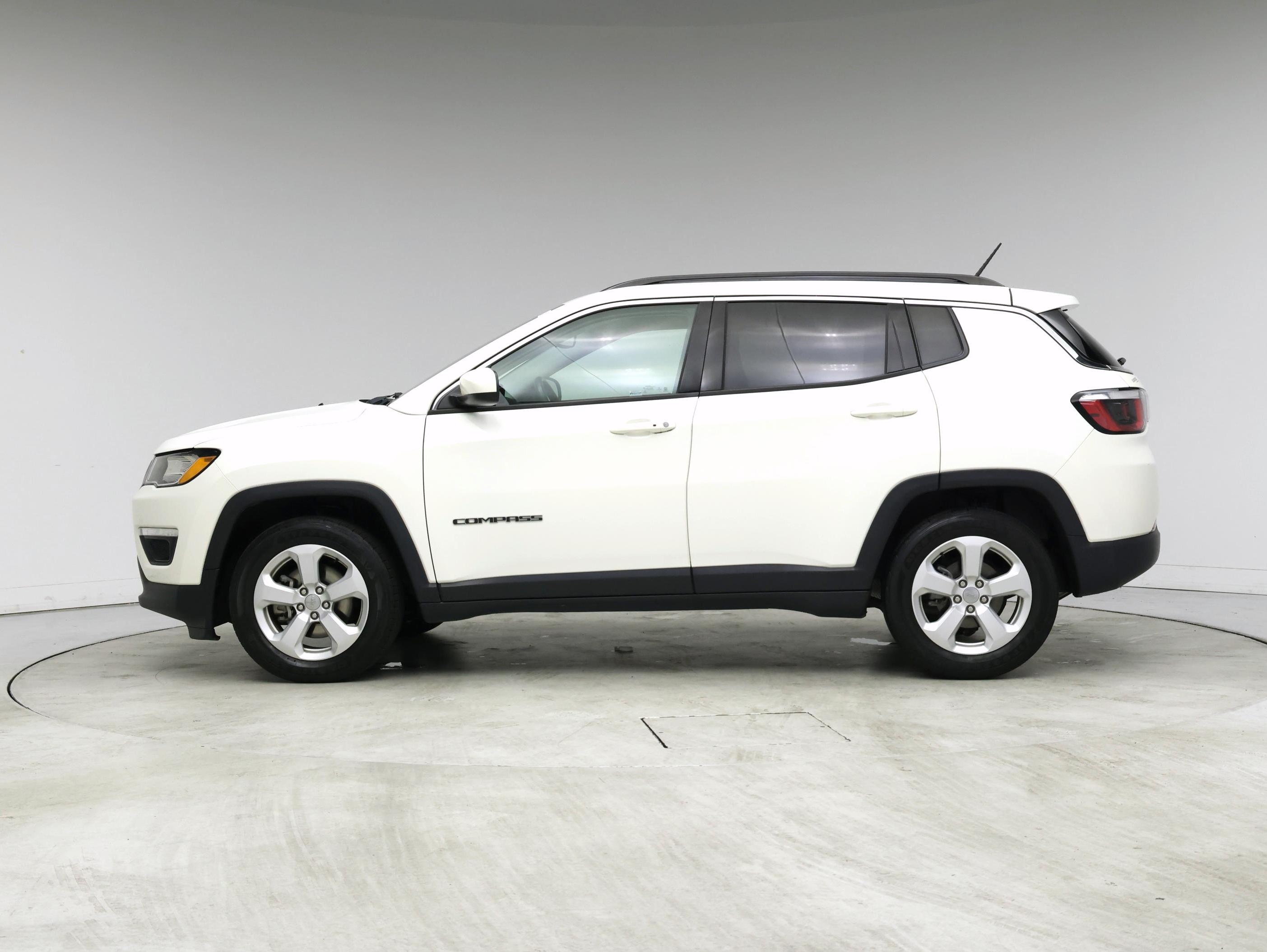Thumbnail: 2018 Jeep Compass - 3