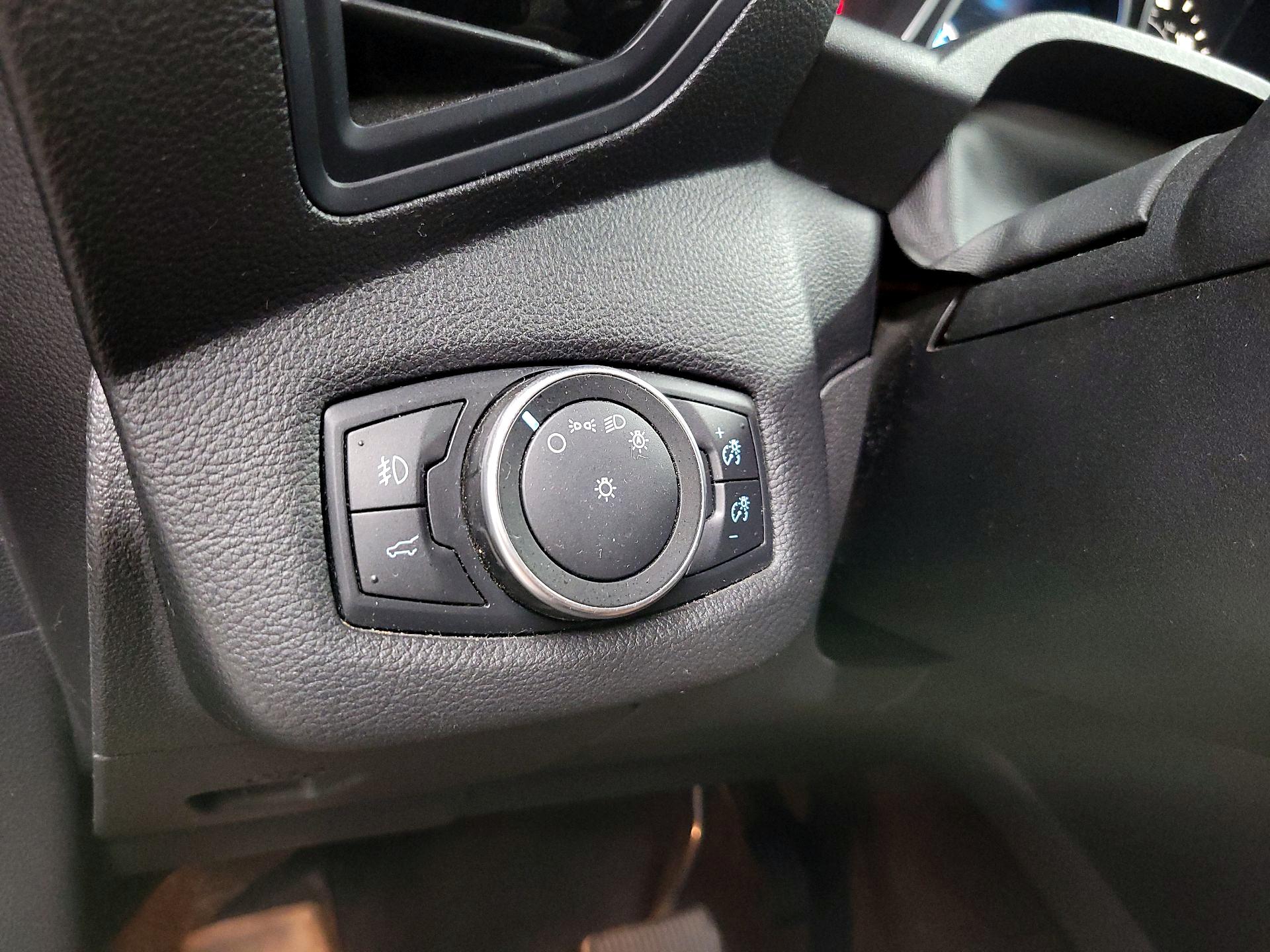 Thumbnail: 2019 Ford Escape - 13