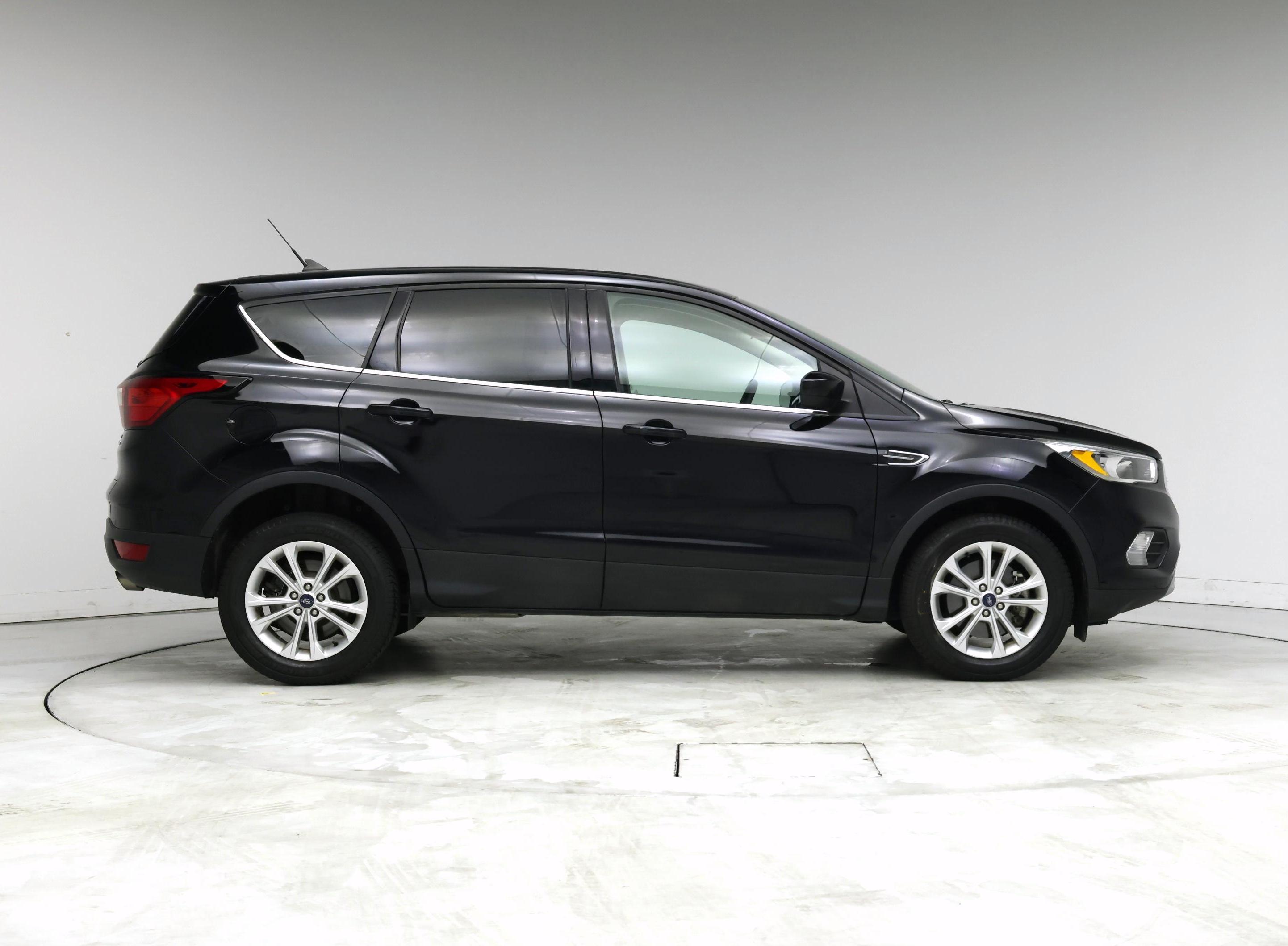 Thumbnail: 2019 Ford Escape - 7