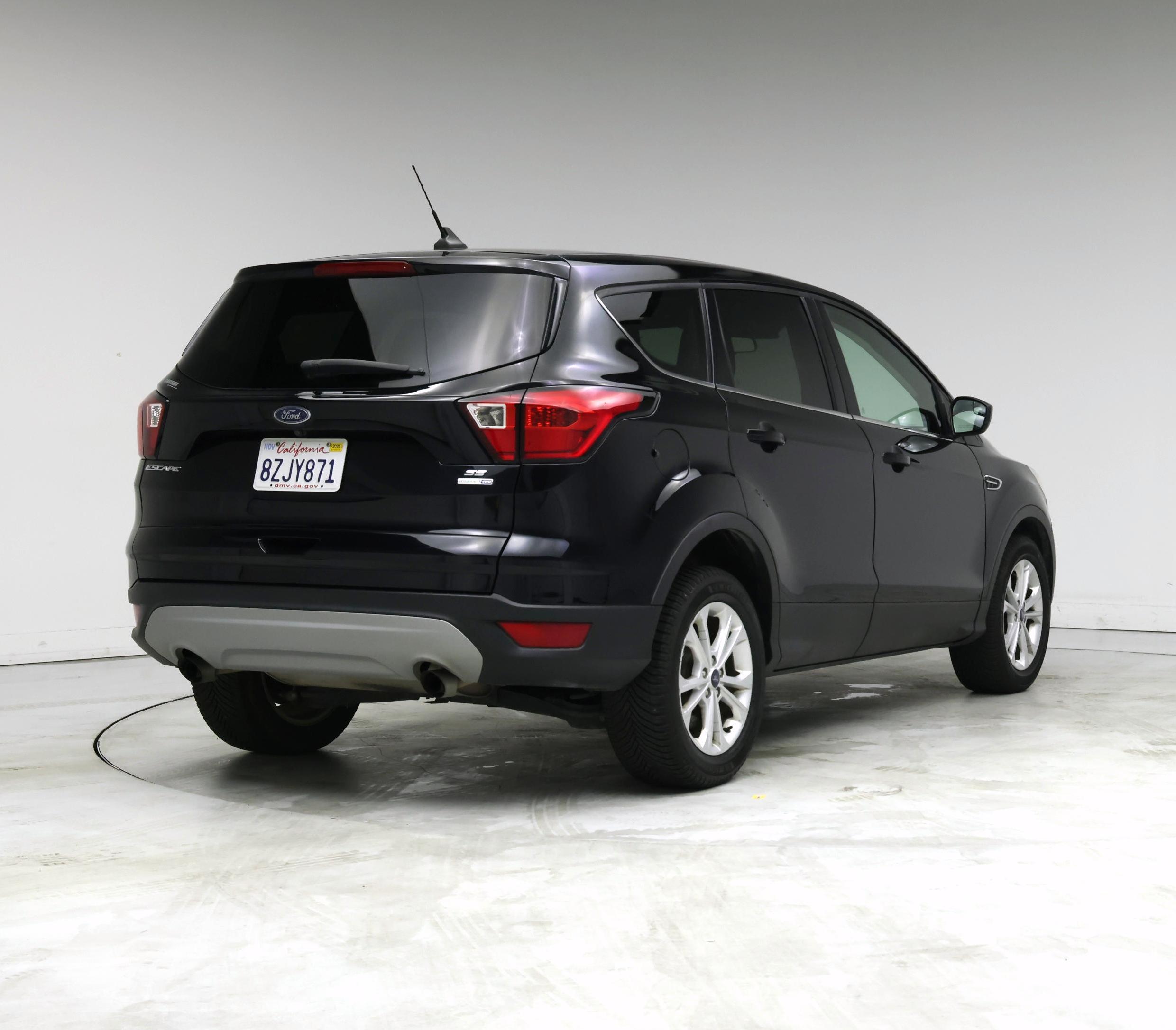 Thumbnail: 2019 Ford Escape - 8