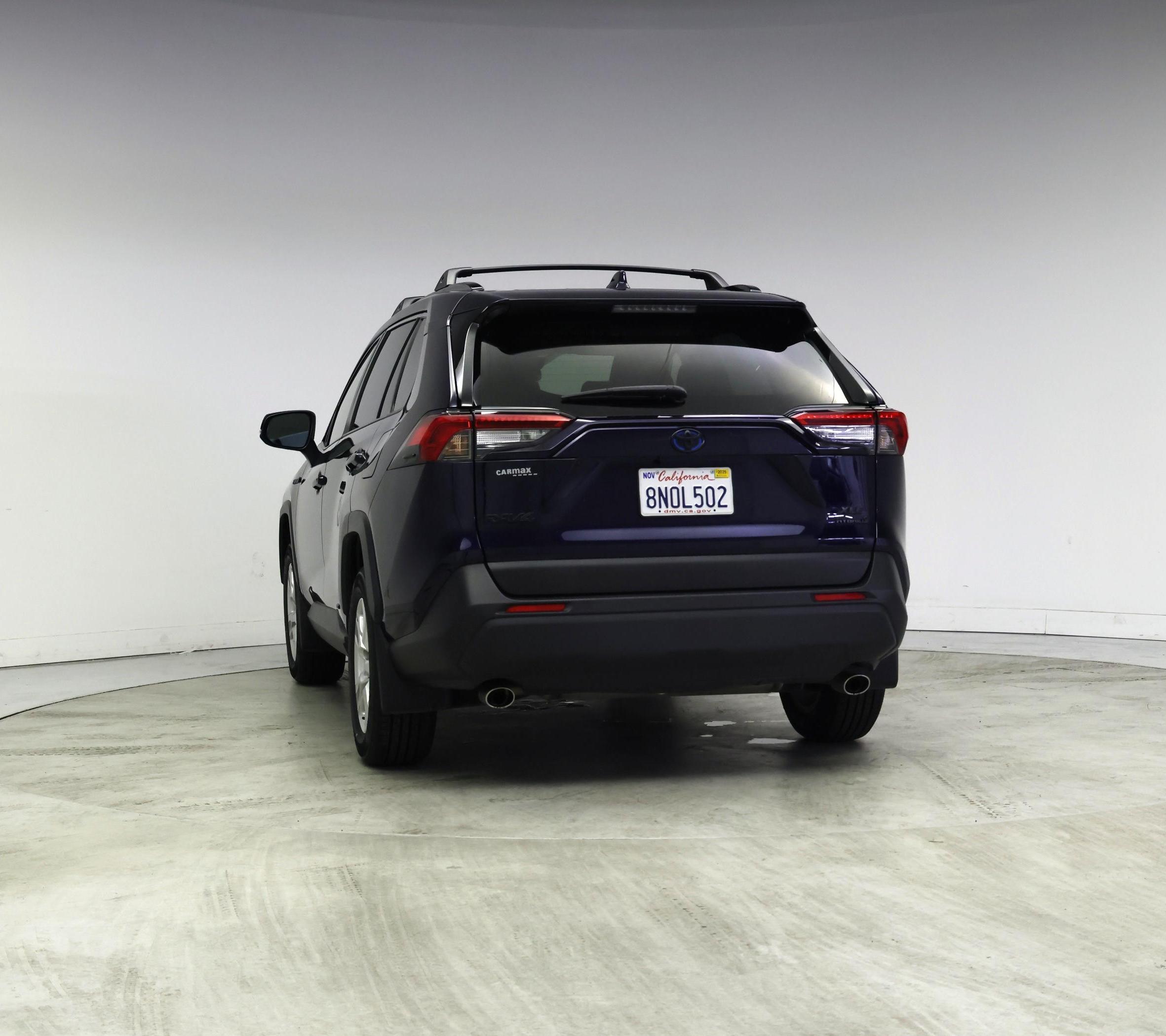 Thumbnail: 2019 Toyota RAV4 - 6
