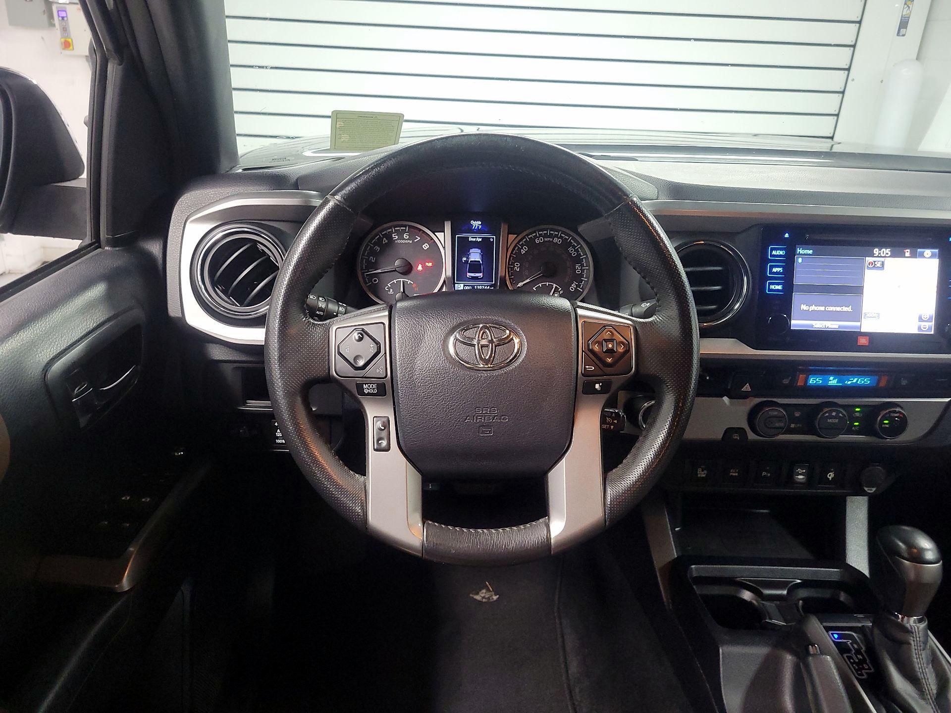 Thumbnail: 2017 Toyota Tacoma - 10