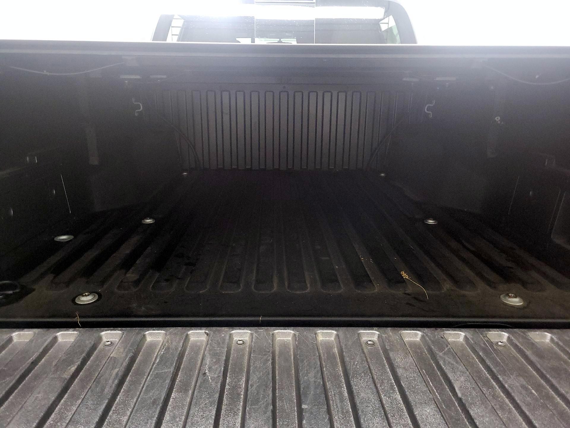 Thumbnail: 2017 Toyota Tacoma - 19
