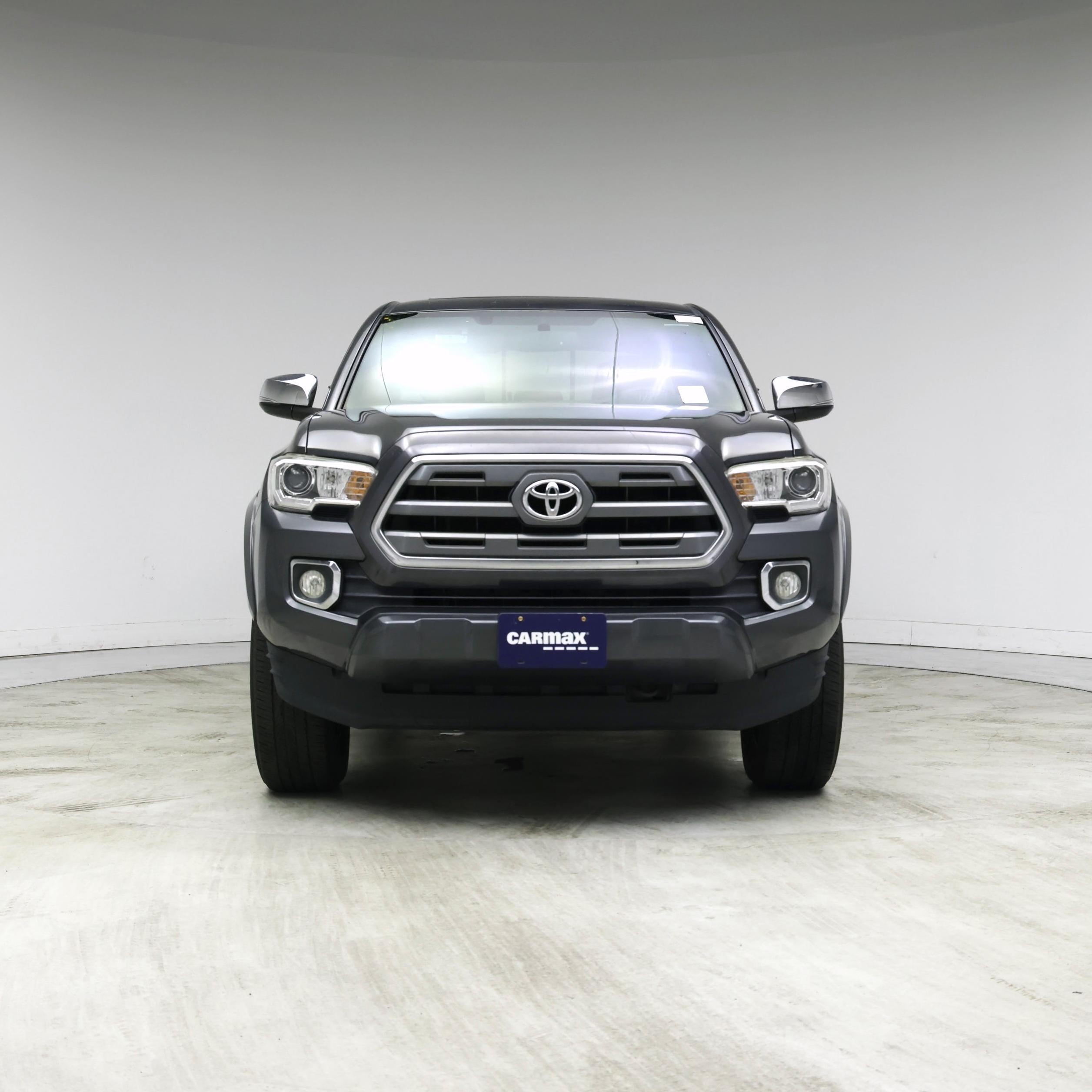 Thumbnail: 2017 Toyota Tacoma - 5