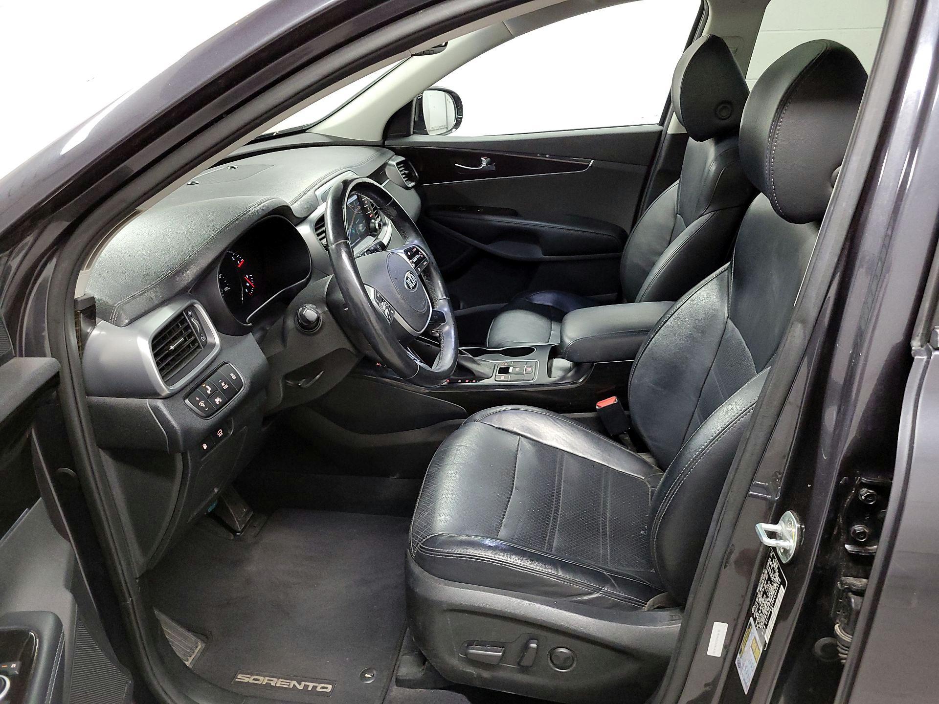 Thumbnail: 2019 Kia Sorento - 11