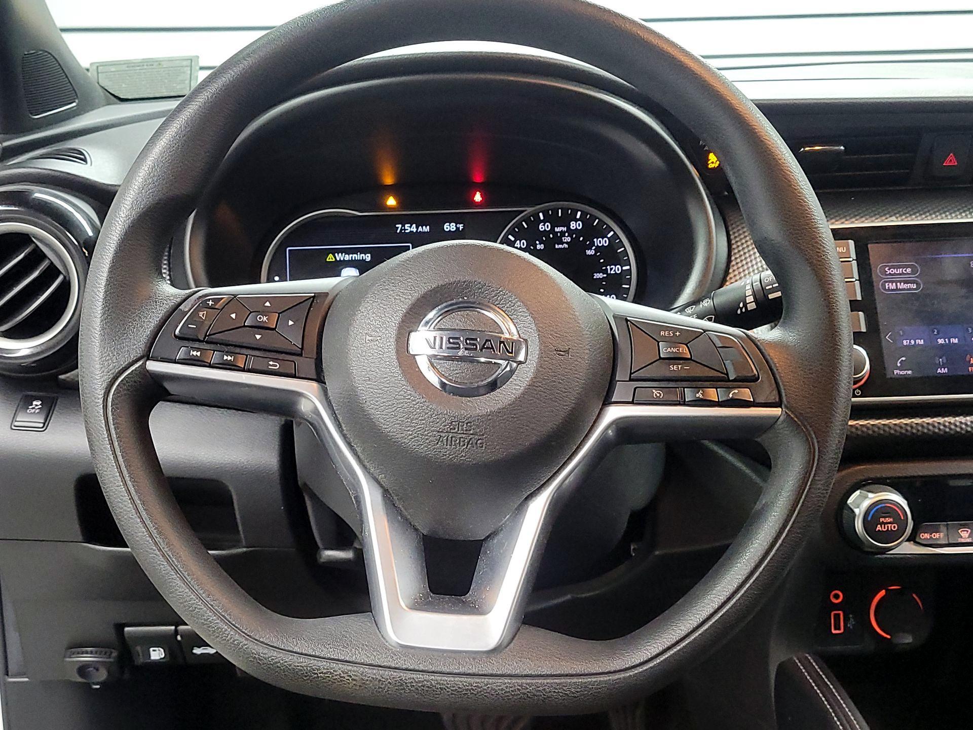 Thumbnail: 2019 Nissan Kicks - 10