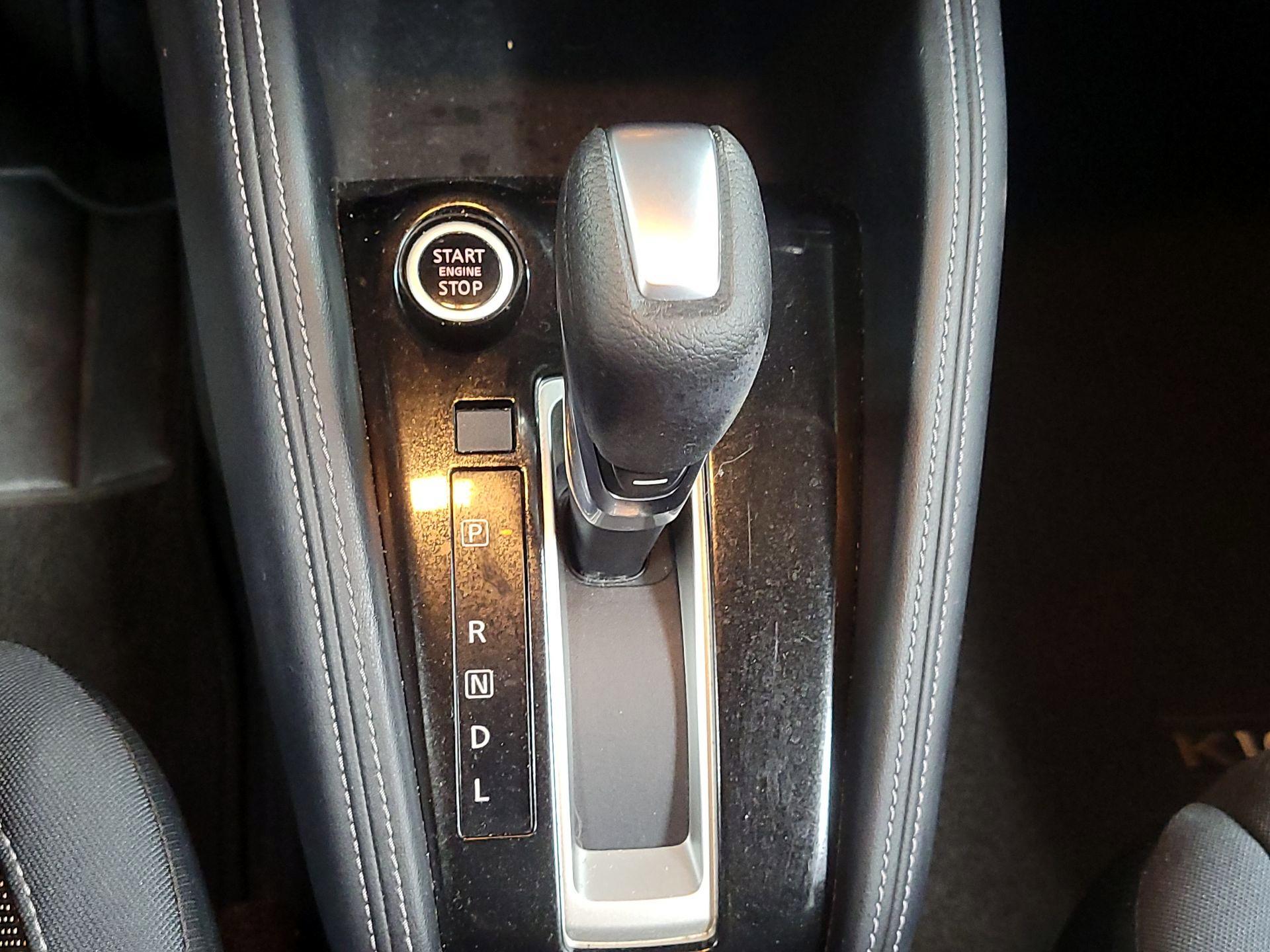 Thumbnail: 2019 Nissan Kicks - 17