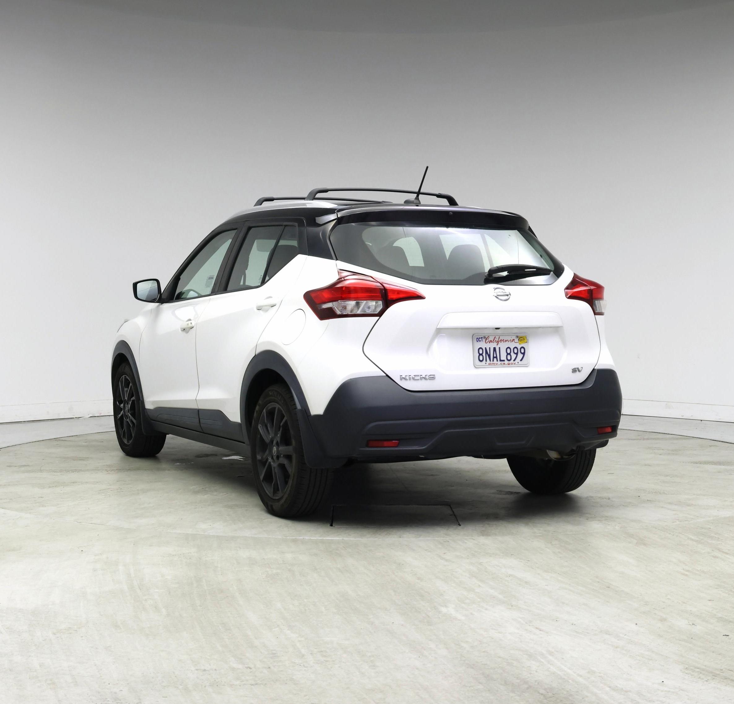 Thumbnail: 2019 Nissan Kicks - 2